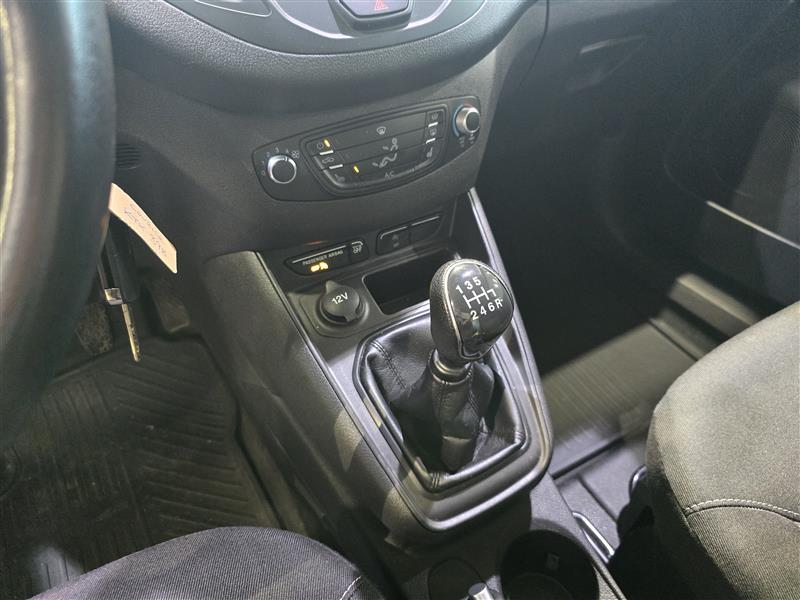 Ford TRANSIT COURIER 1.5 TDCI 75 HV M6 TREND