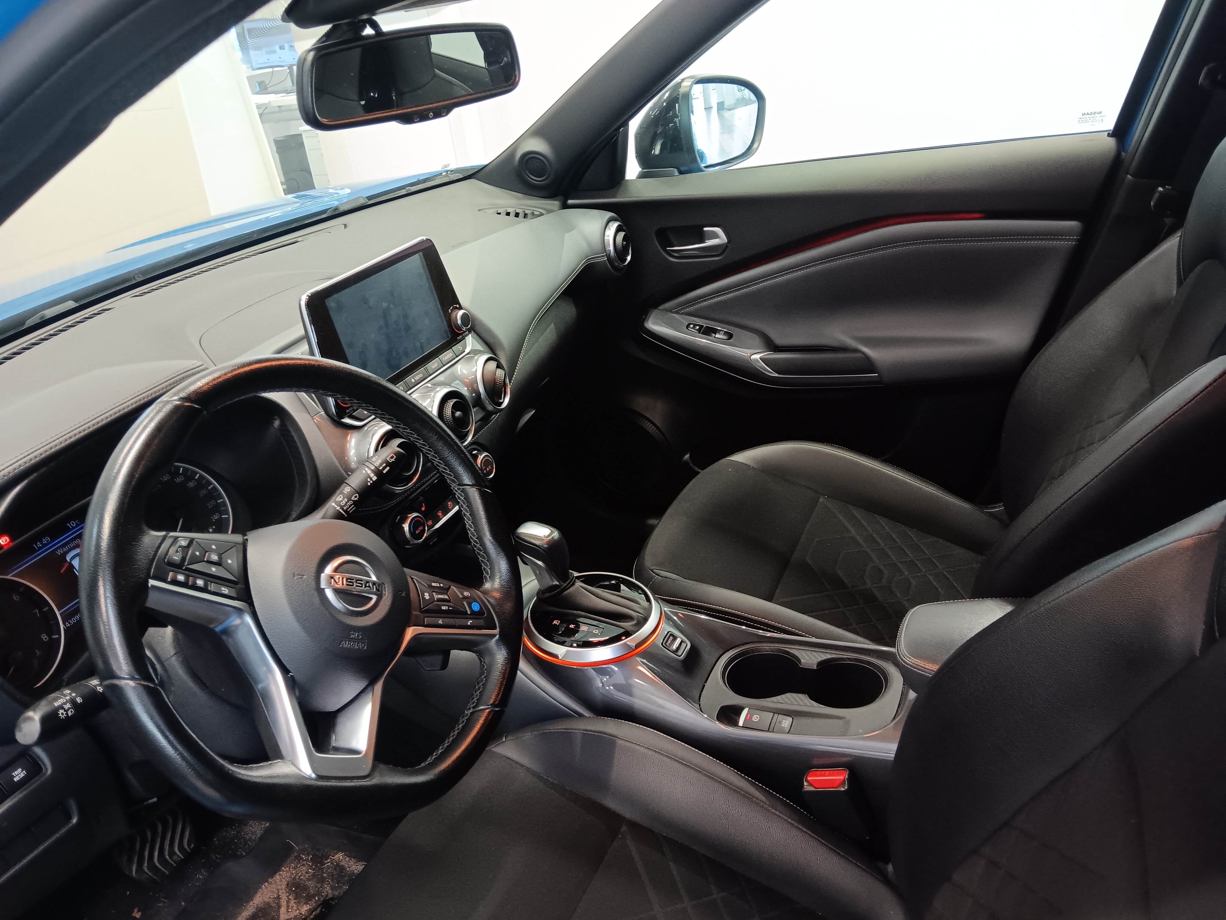 Nissan Juke DIG-T 117HP 7DCT Tekna 17\ 2021, kuva 3/4