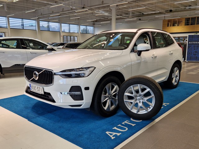 Volvo XC60 B4 AWD D-MHEV MOMENTUM AUT TAKUU 24KK/40TKM