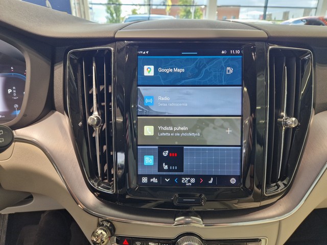 Volvo XC60 B4 AWD D-MHEV MOMENTUM AUT TAKUU 24KK/40TKM
