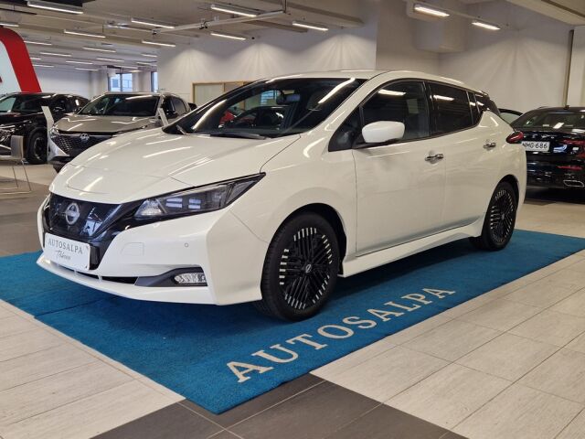 nissan LEAF N-CONNECTA MY22 39 KWH LED FI TAKUU 24KK/40TKM