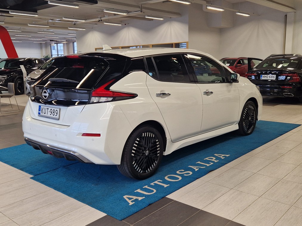 Nissan LEAF N-CONNECTA MY22 39 KWH LED FI TAKUU 24KK/40TKM