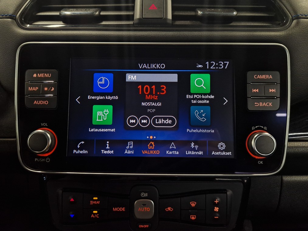 Nissan LEAF N-CONNECTA MY22 39 KWH LED FI TAKUU 24KK/40TKM