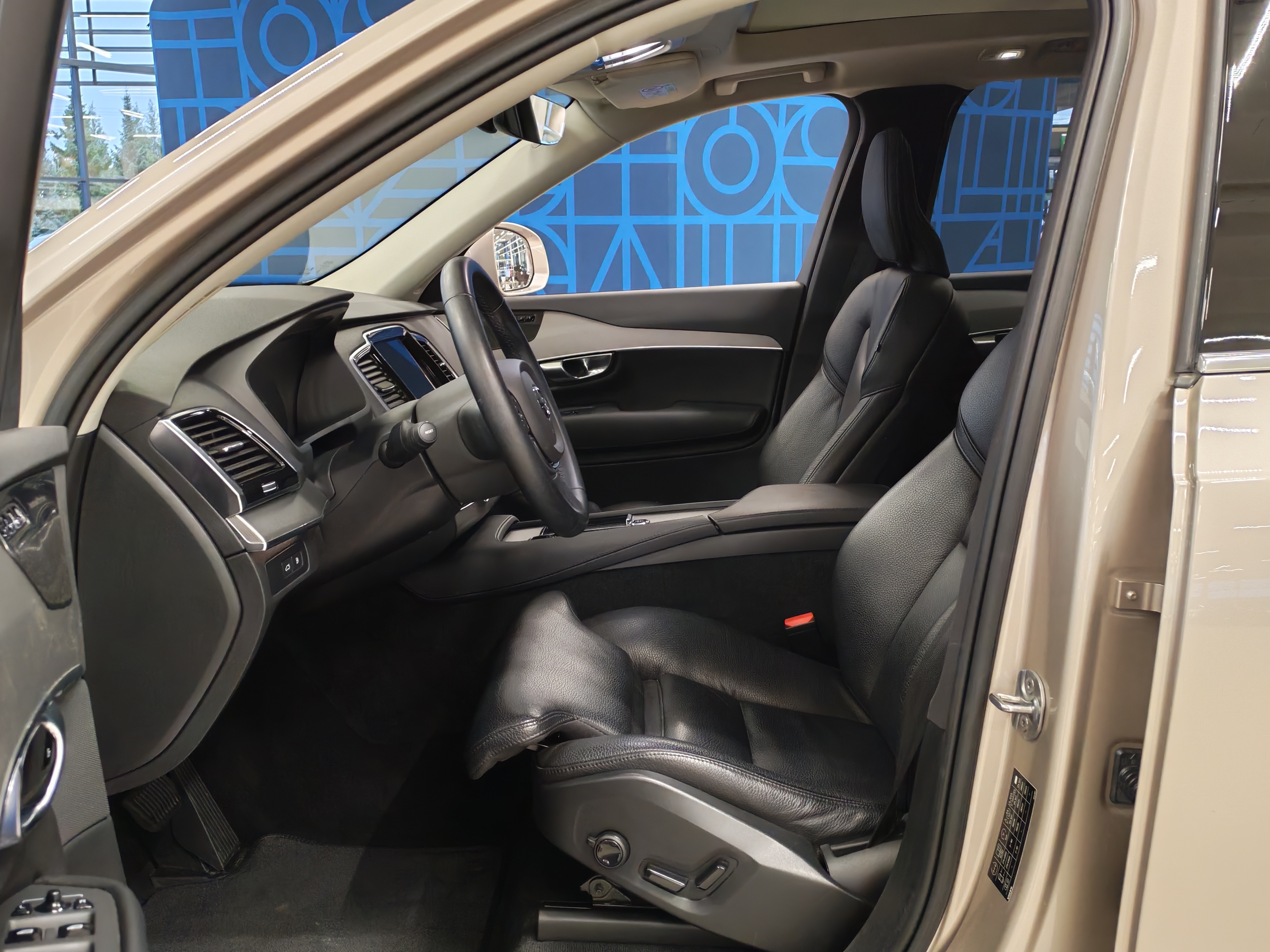 Volvo XC90 T8 AWD LONG RANGE PLUS BRIGHT TAKUU 24KK/40TKM