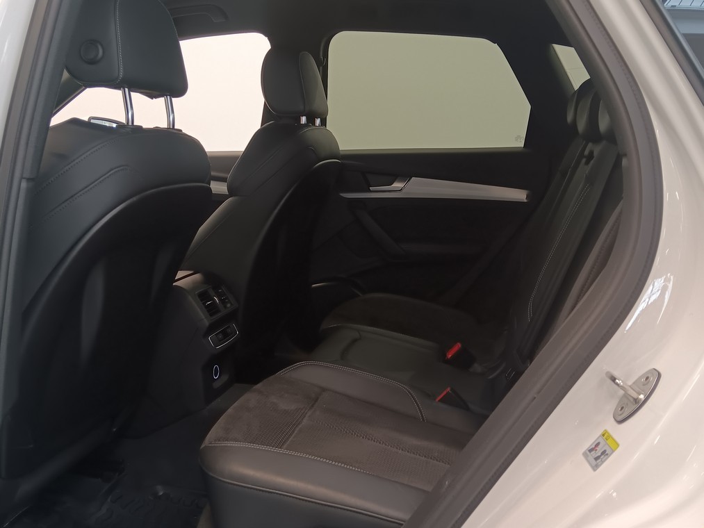 Audi Q5 LAUNCH EDITION 55 TFSI E QUATTRO S TRONIC
