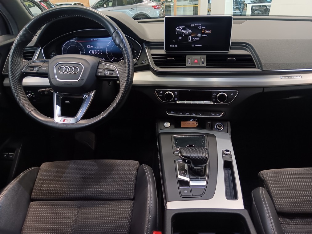 Audi Q5 LAUNCH EDITION 55 TFSI E QUATTRO S TRONIC