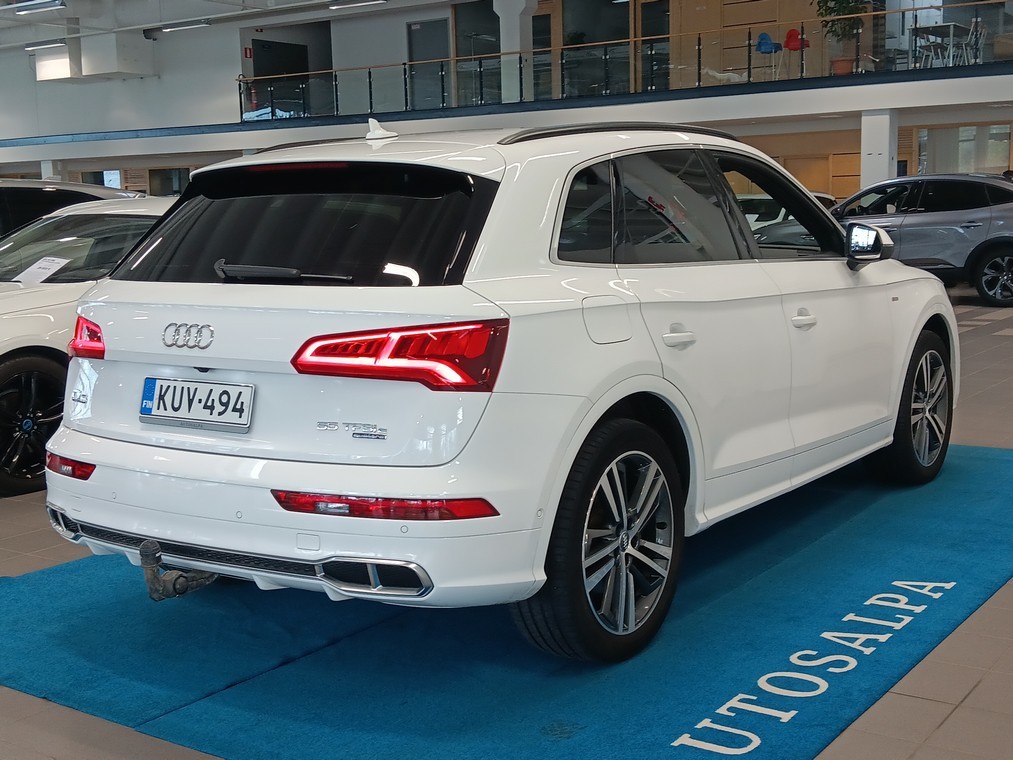 Audi Q5 LAUNCH EDITION 55 TFSI E QUATTRO S TRONIC