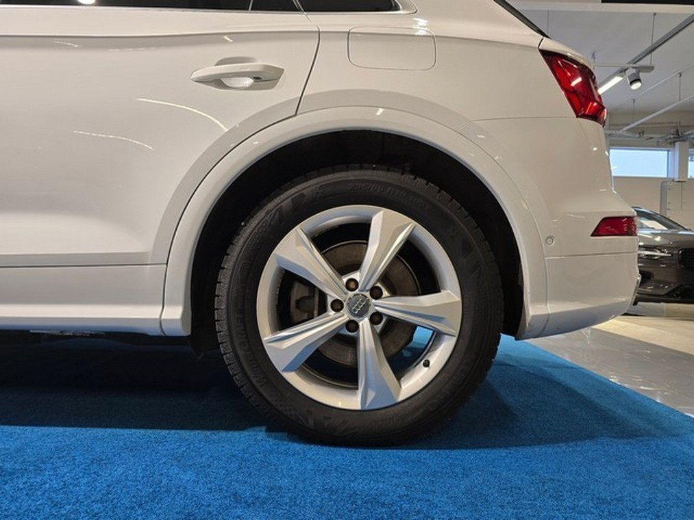 Audi Q5 LAUNCH EDITION 55 TFSI E QUATTRO S TRONIC