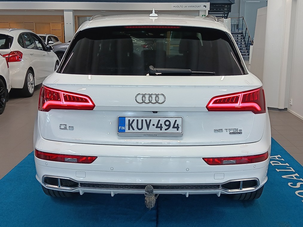 Audi Q5 LAUNCH EDITION 55 TFSI E QUATTRO S TRONIC