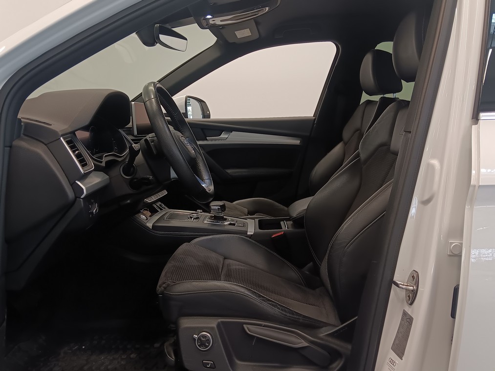 Audi Q5 LAUNCH EDITION 55 TFSI E QUATTRO S TRONIC
