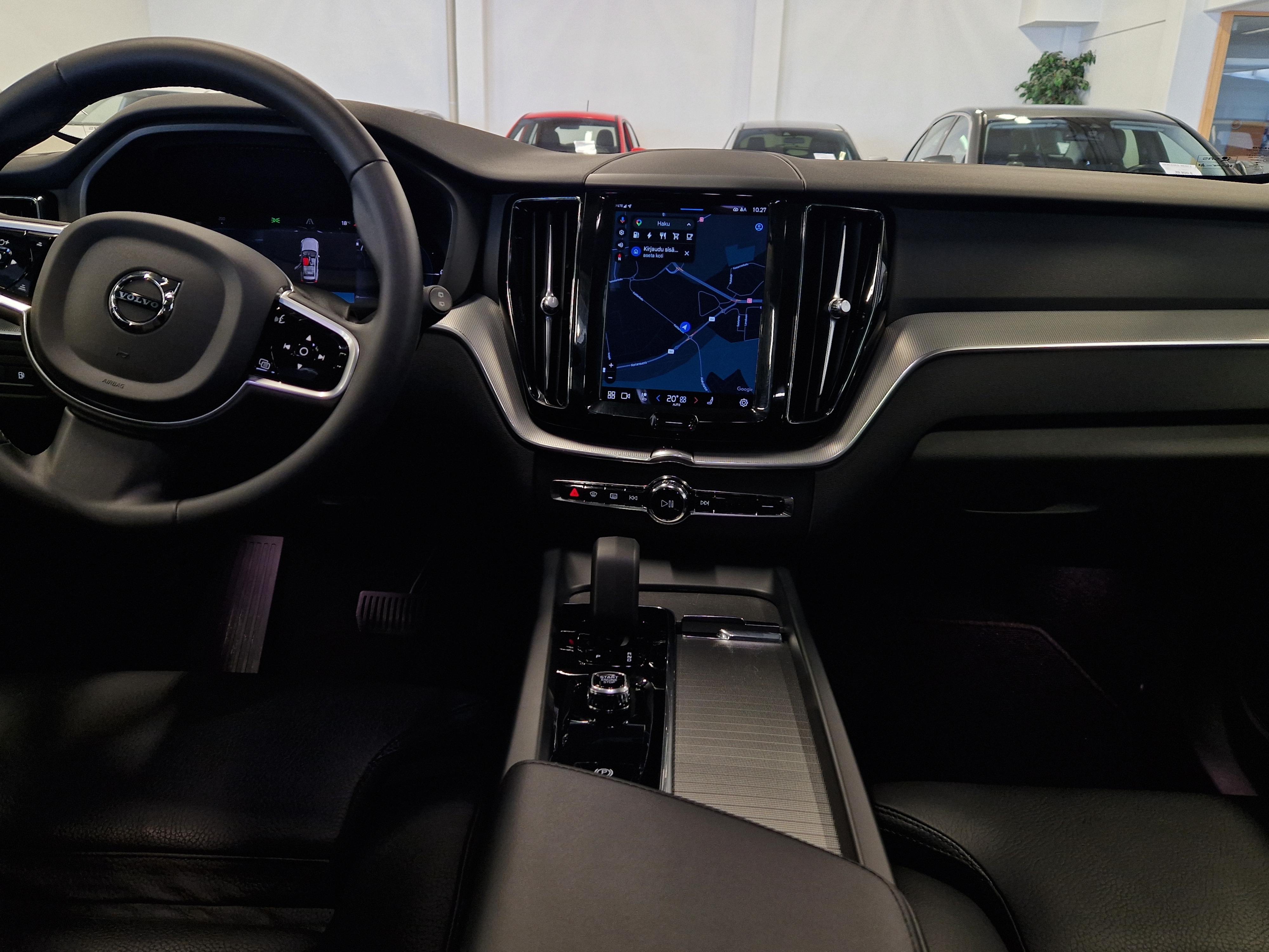 Volvo XC60 T8 AWD LONG RANGE PLUS BRIGHT TAKUU 24KK/40TKM