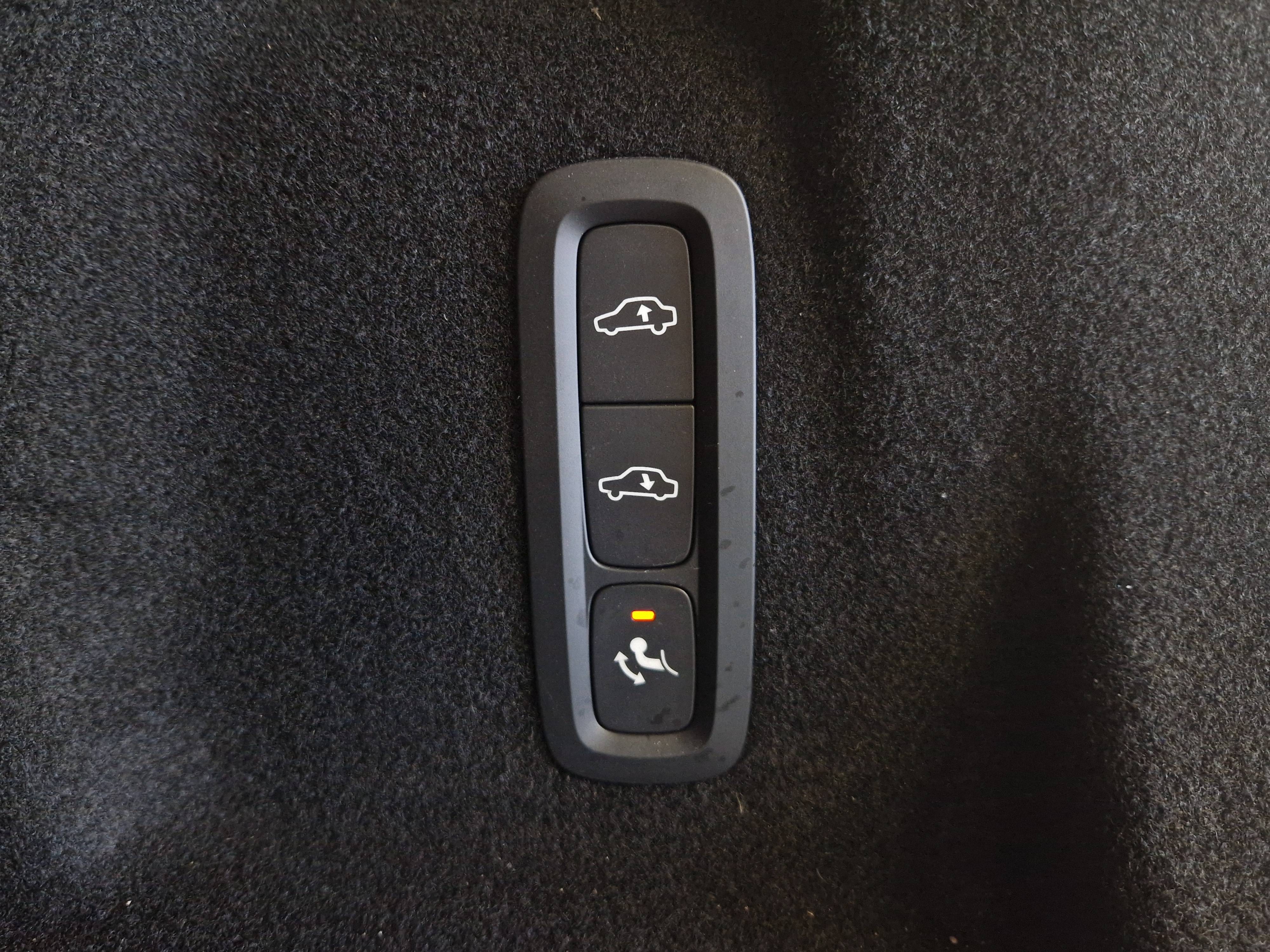 Volvo XC60 2023, kuva 7/22