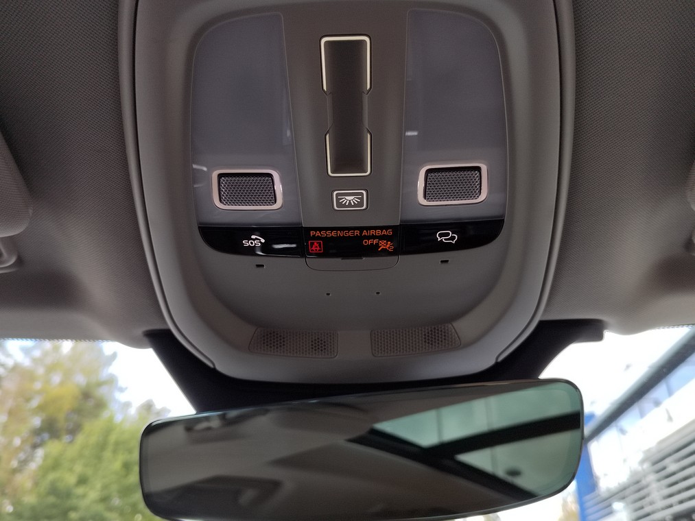 Volvo XC90 T8 AWD LONG RANGE ULTRA DARK TAKUU 24KK/40TKM