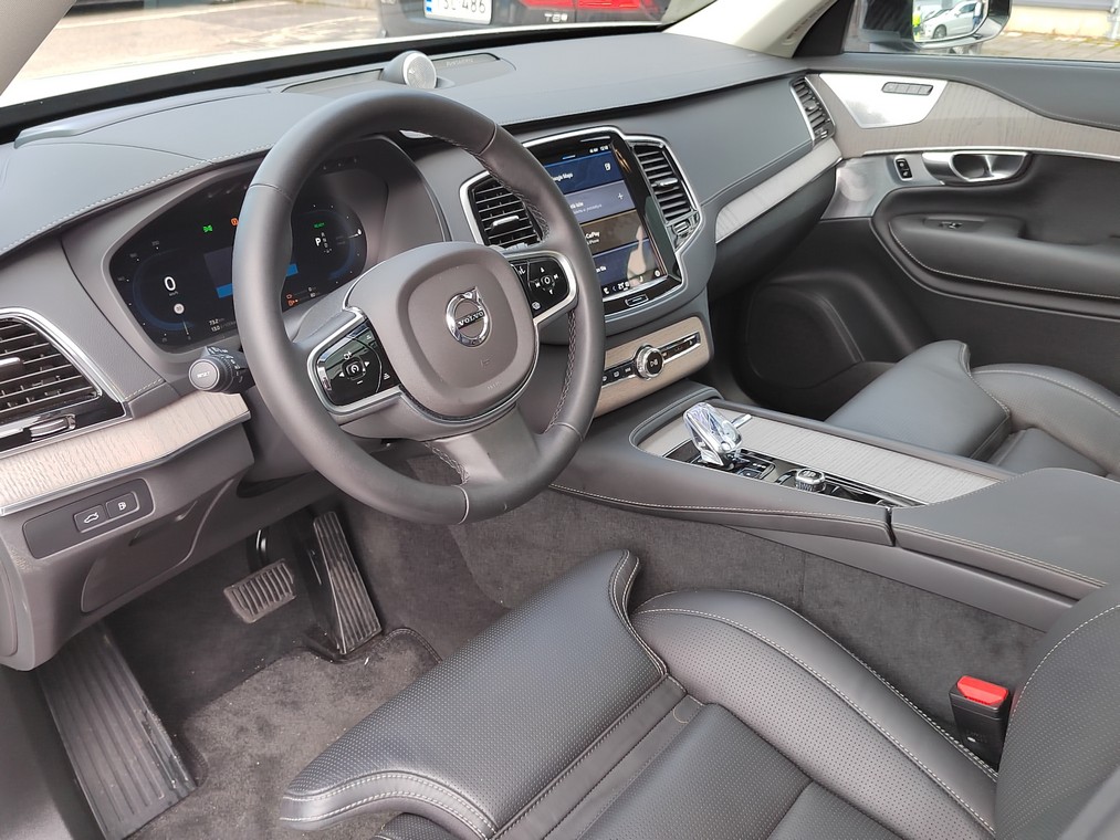 Volvo XC90 T8 AWD LONG RANGE ULTRA DARK TAKUU 24KK/40TKM