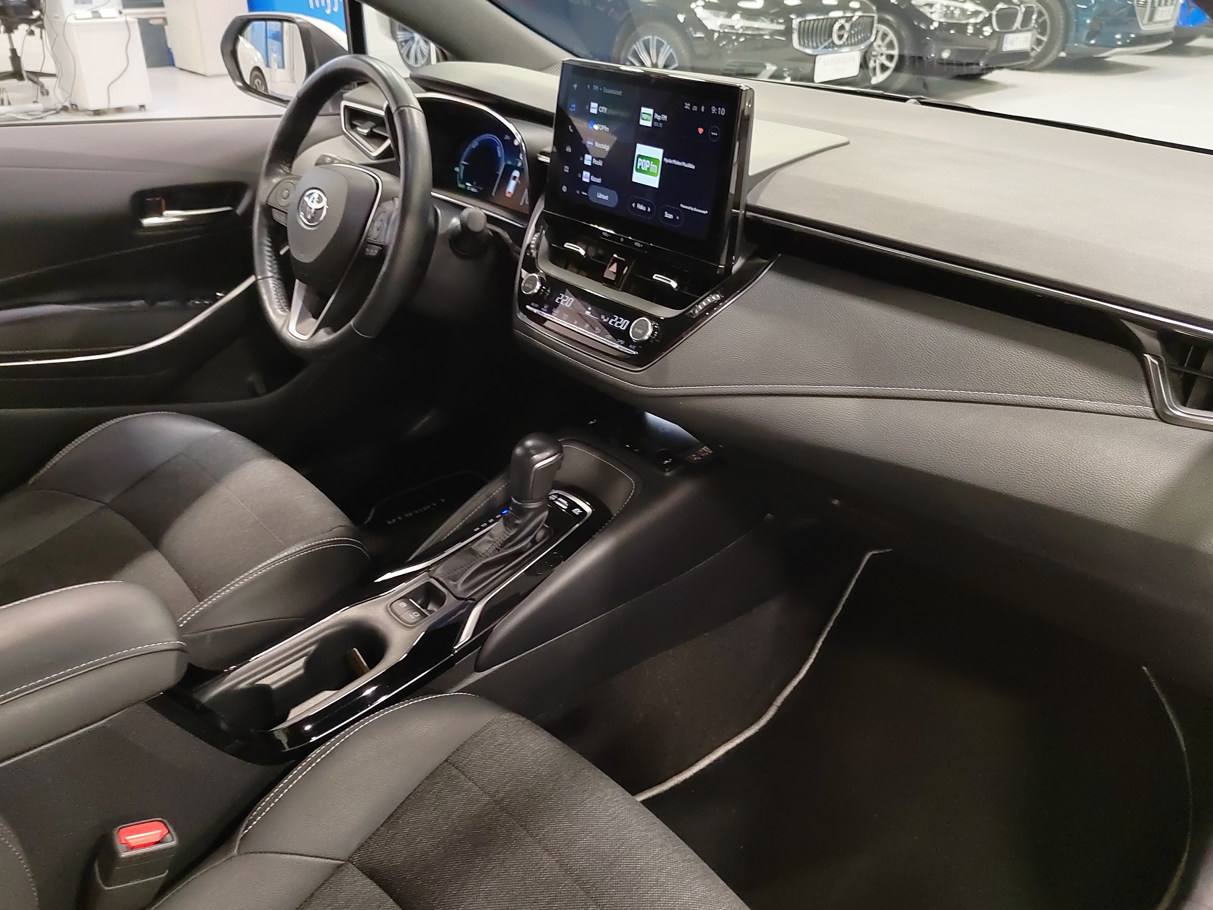 Toyota COROLLA TOURING SPORTS 1,8 HYBRID LAUNCH EDITION