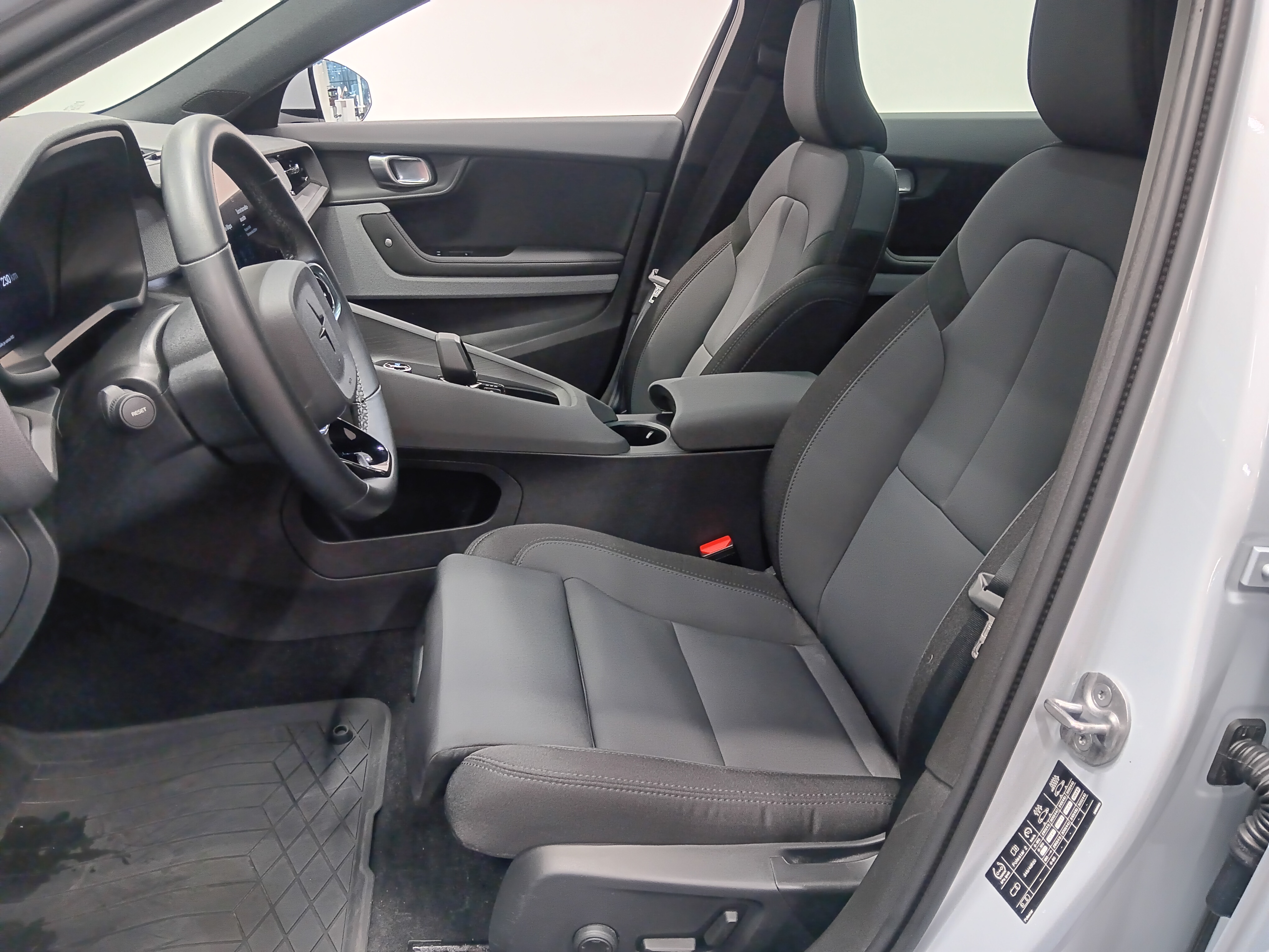 Polestar 2 LONG RANGE DUAL MOTOR 300KW 78KWH.