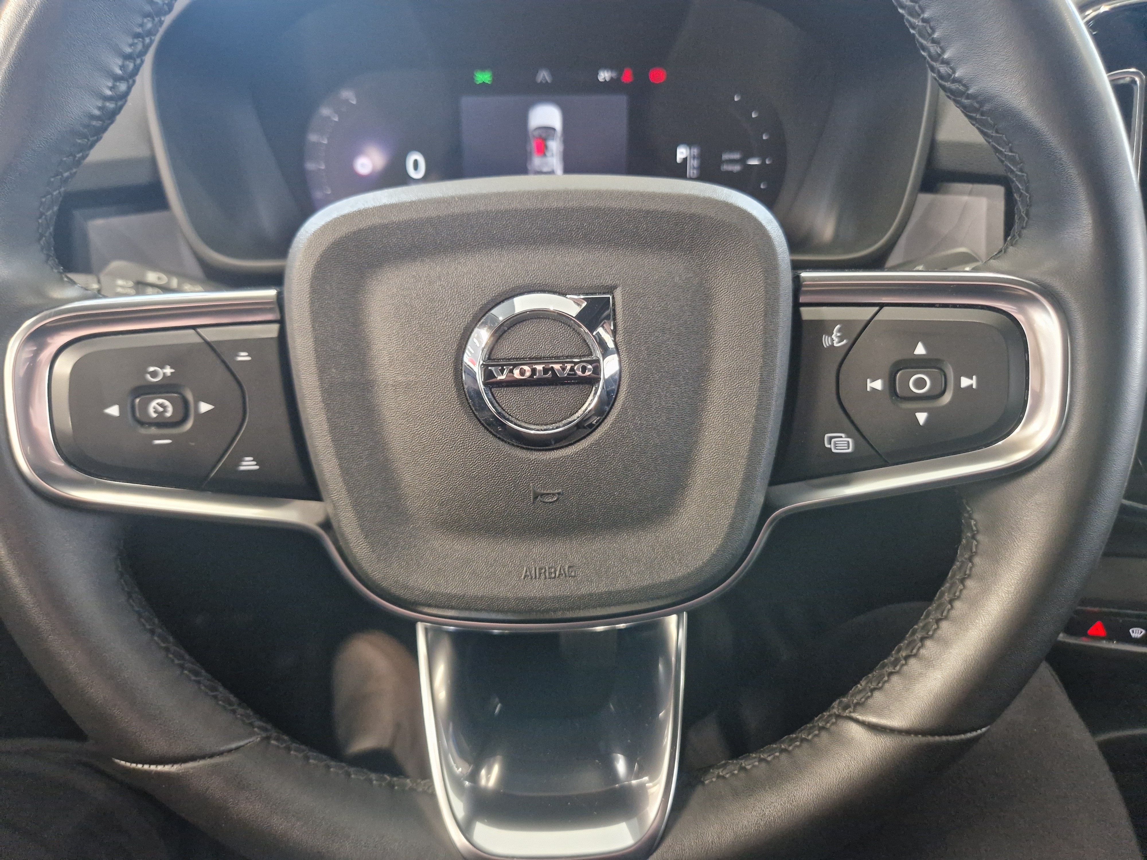 Volvo C40 RECHARGE TWIN PLUS TAKUU 24KK/40TKM
