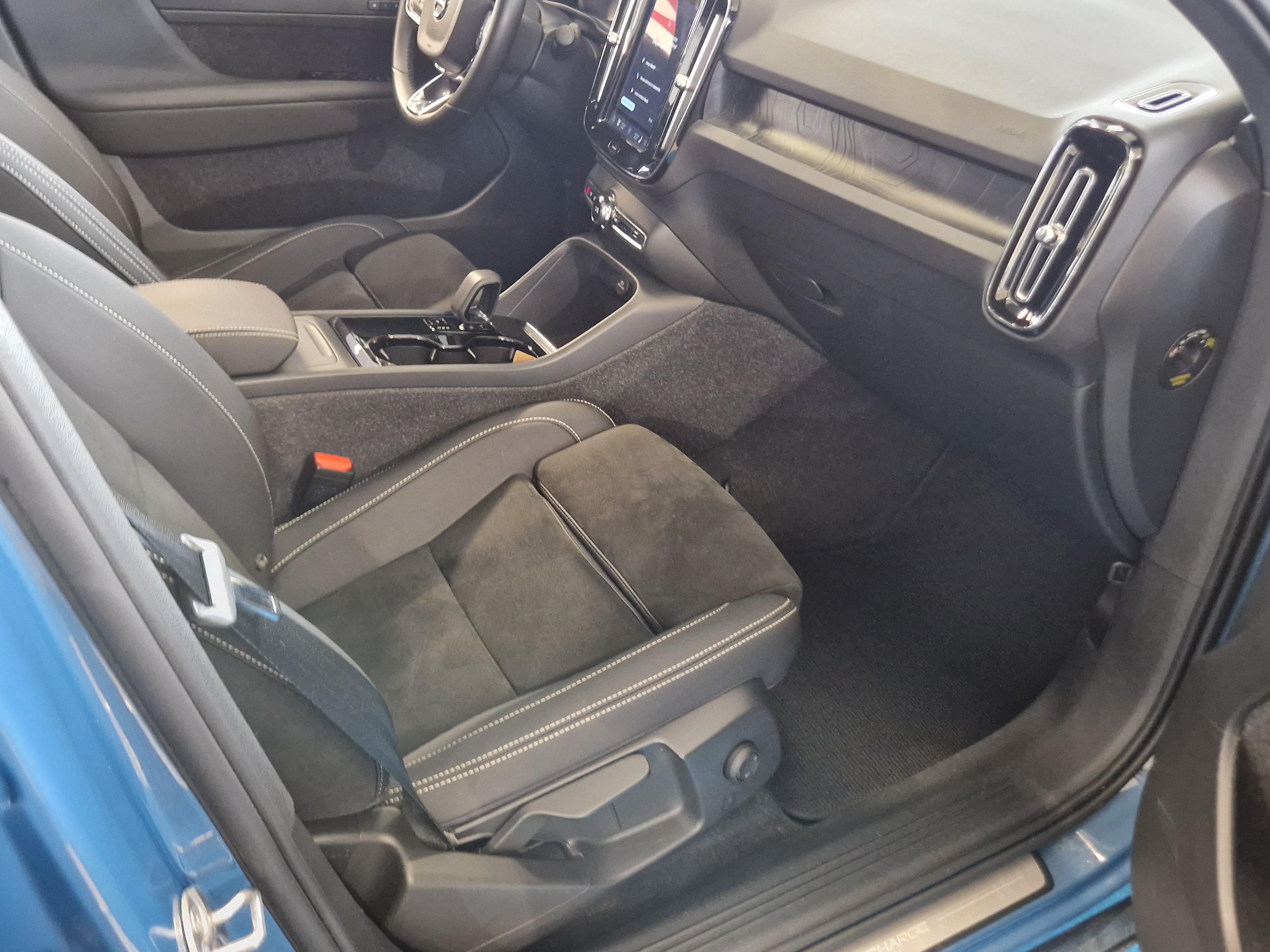 Volvo C40 RECHARGE TWIN PLUS TAKUU 24KK/40TKM