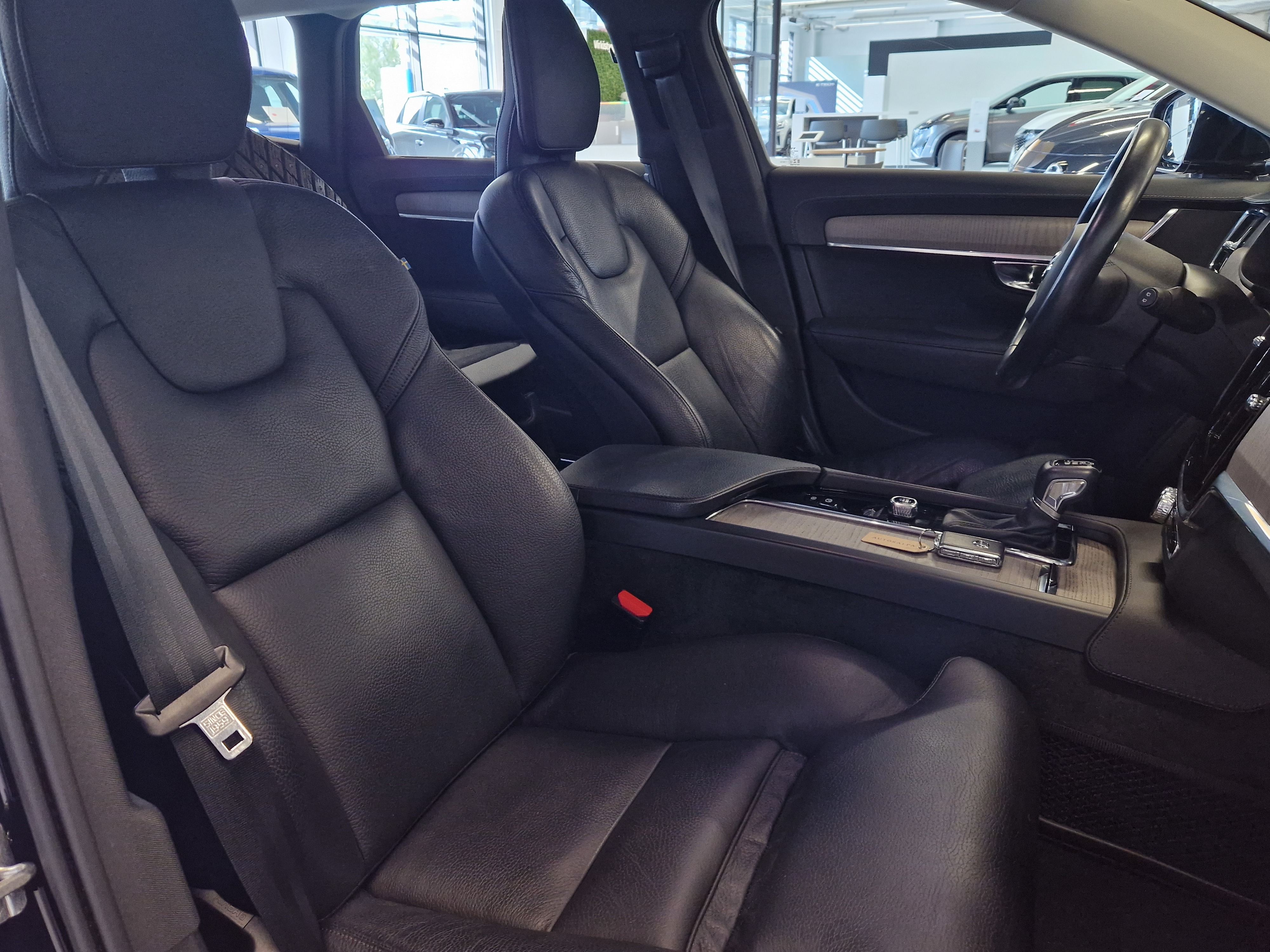 Volvo V90 B4 AWD D-MHEV PLUS BRIGHT AUT TAKUU 24KK/40TKM