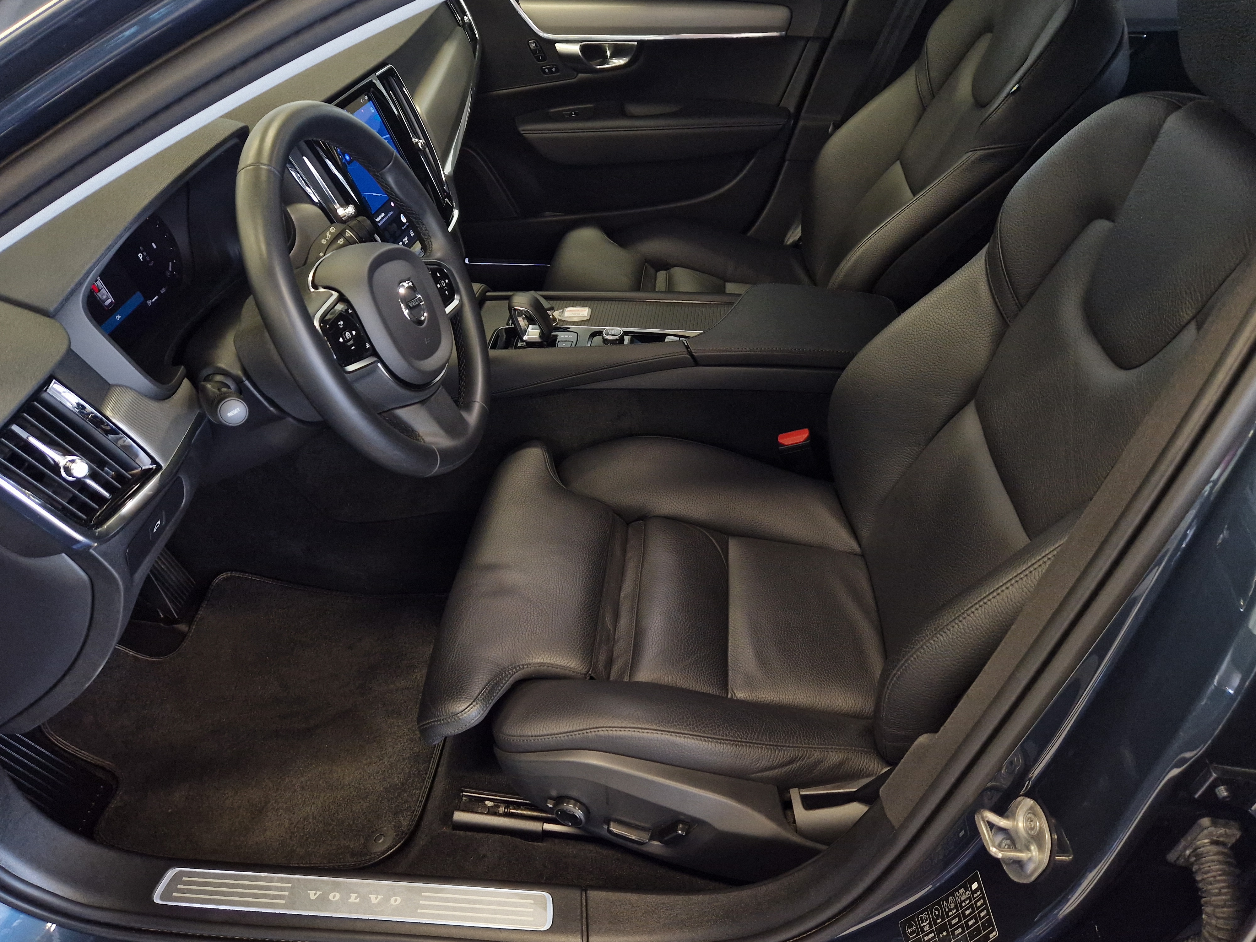 Volvo V90 B4 AWD D-MHEV Plus Bright aut 2023, kuva 6/17