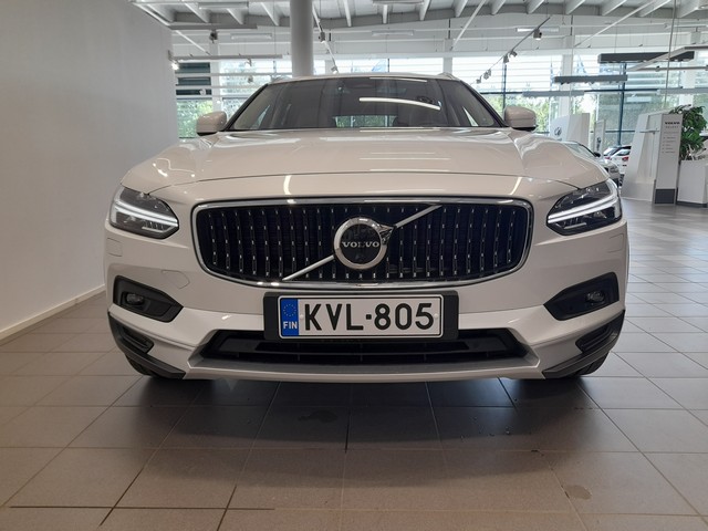 Volvo V90 CROSS COUNTRY B5 AWD D-MHEV BUSINESS ULTIMATE TAKUU 24KK/40TKM.