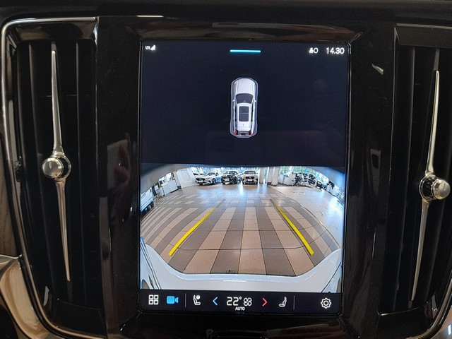 Volvo V90 CROSS COUNTRY B5 AWD D-MHEV BUSINESS ULTIMATE TAKUU 24KK/40TKM.