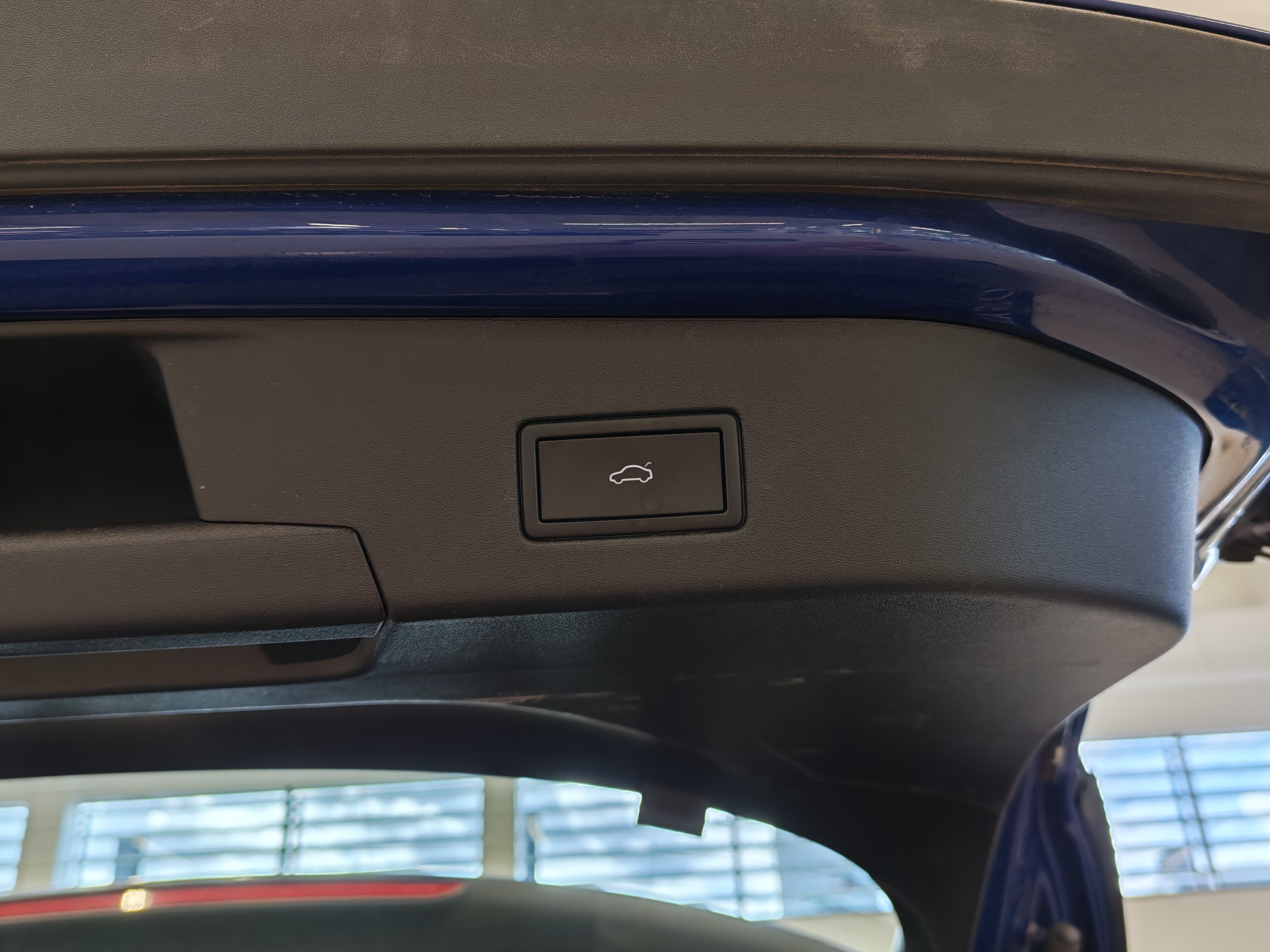 Volkswagen ID.4 PRO 4MOTION BUSINESS PLUS 195 KW  AKKU 77 KWH