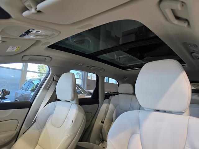 Volvo XC60 T8 AWD LONG RANGE HIGH PERFORMANCE PLUS DARK AUT