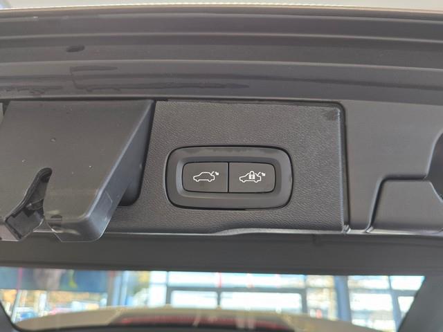 Volvo XC60 T8 AWD LONG RANGE HIGH PERFORMANCE PLUS DARK AUT