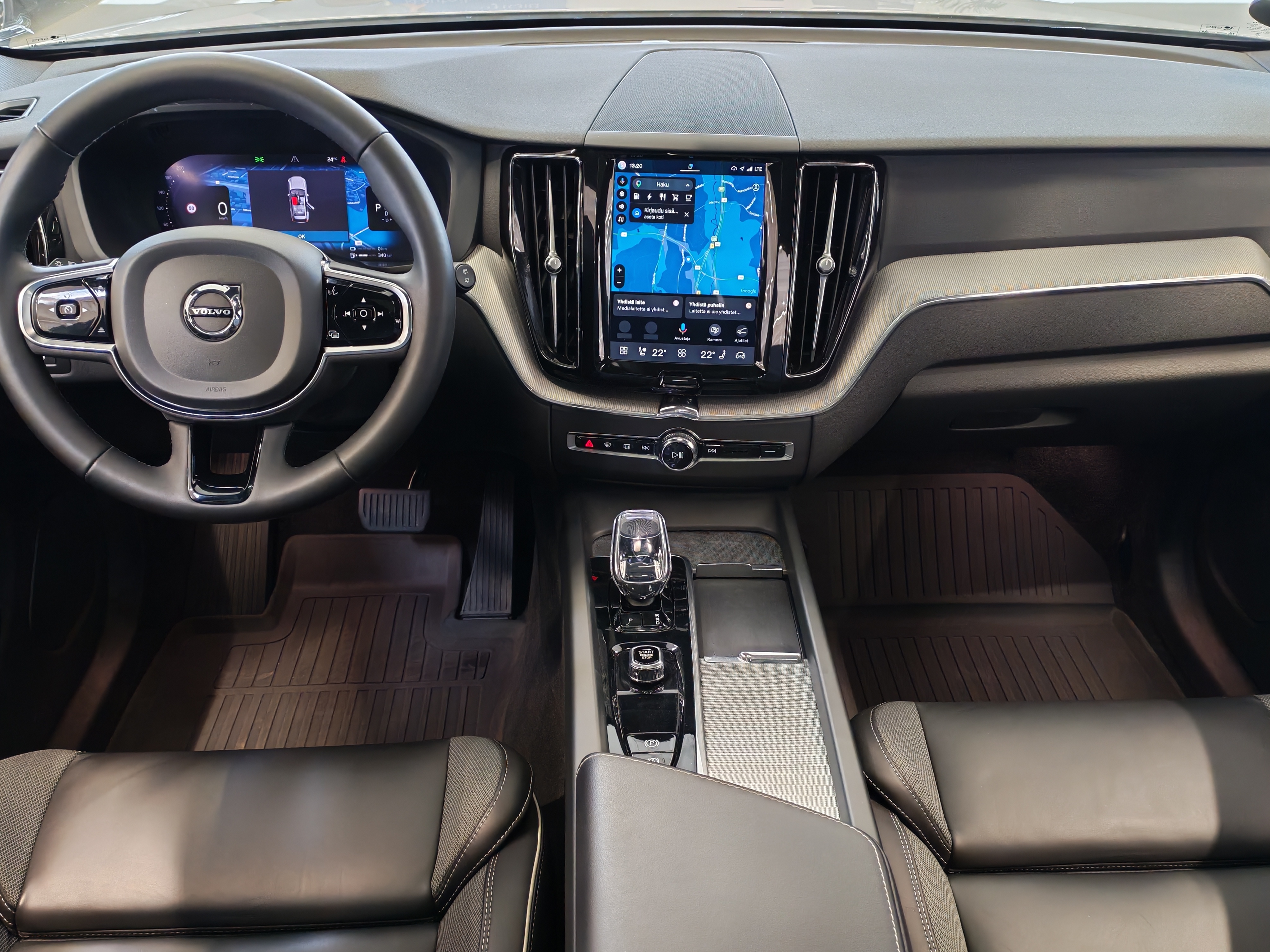 Volvo XC60 T8 AWD LONG RANGE PLUS DARK TAKUU 24KK/40TKM
