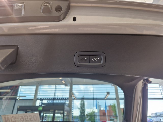 Volvo C40 RECHARGE SINGLE PLUS EXTENDED RANGE.