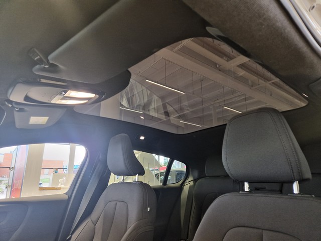 Volvo C40 RECHARGE SINGLE PLUS EXTENDED RANGE.