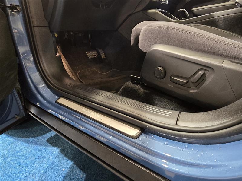 Volvo C40 RECHARGE SINGLE PLUS EXTENDED RANGE.