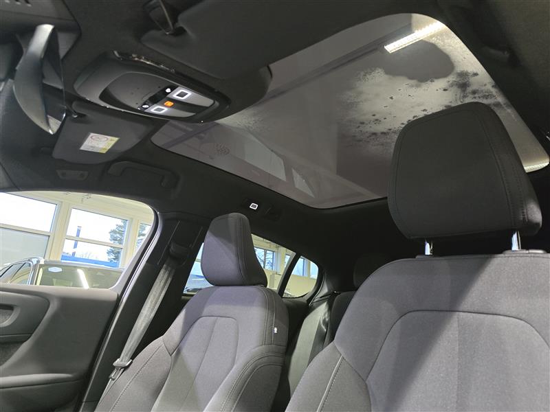 Volvo C40 RECHARGE SINGLE PLUS EXTENDED RANGE.