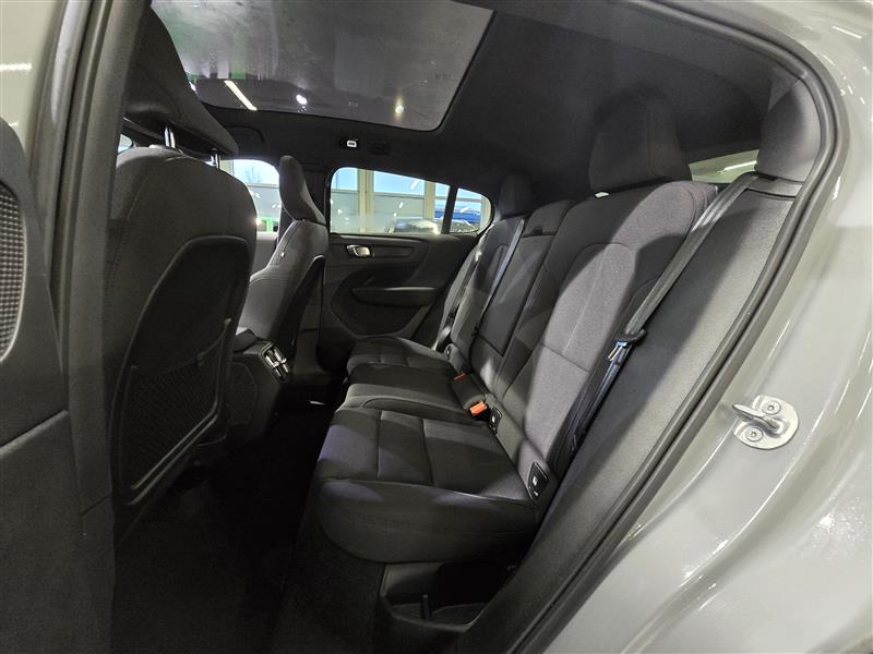 Volvo C40 RECHARGE SINGLE PLUS EXTENDED RANGE.