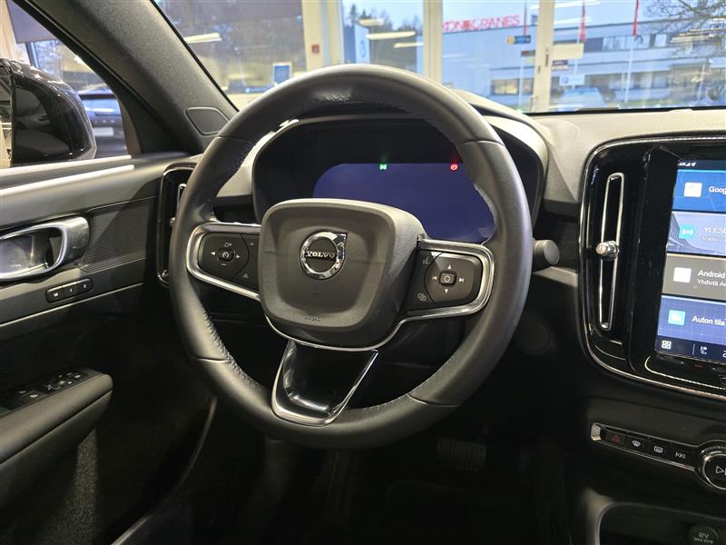 Volvo C40 RECHARGE SINGLE PLUS EXTENDED RANGE.