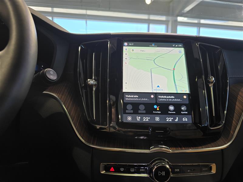 Volvo XC60 T8 AWD LONG RANGE ULTIMATE BRIGHT TAKUU 24KK/40TKM