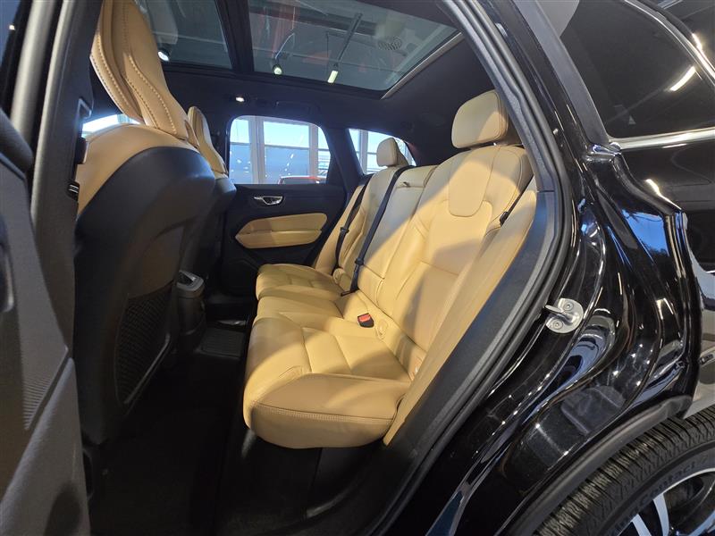 Volvo XC60 T8 AWD LONG RANGE ULTIMATE BRIGHT TAKUU 24KK/40TKM