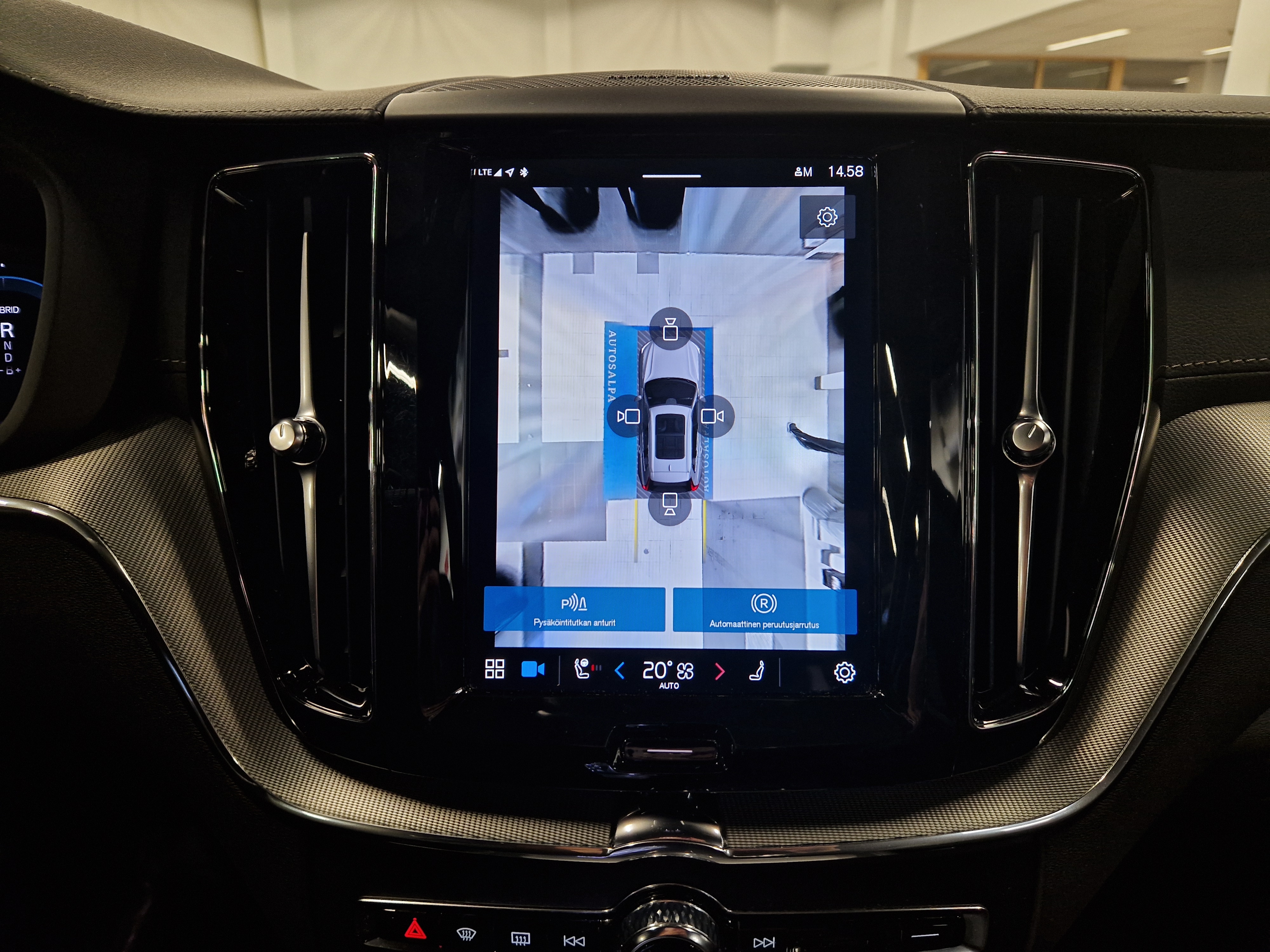 Volvo XC60 T8 AWD LONG RANGE HIGH PERFORMANCE ULTIMATE DARK.A