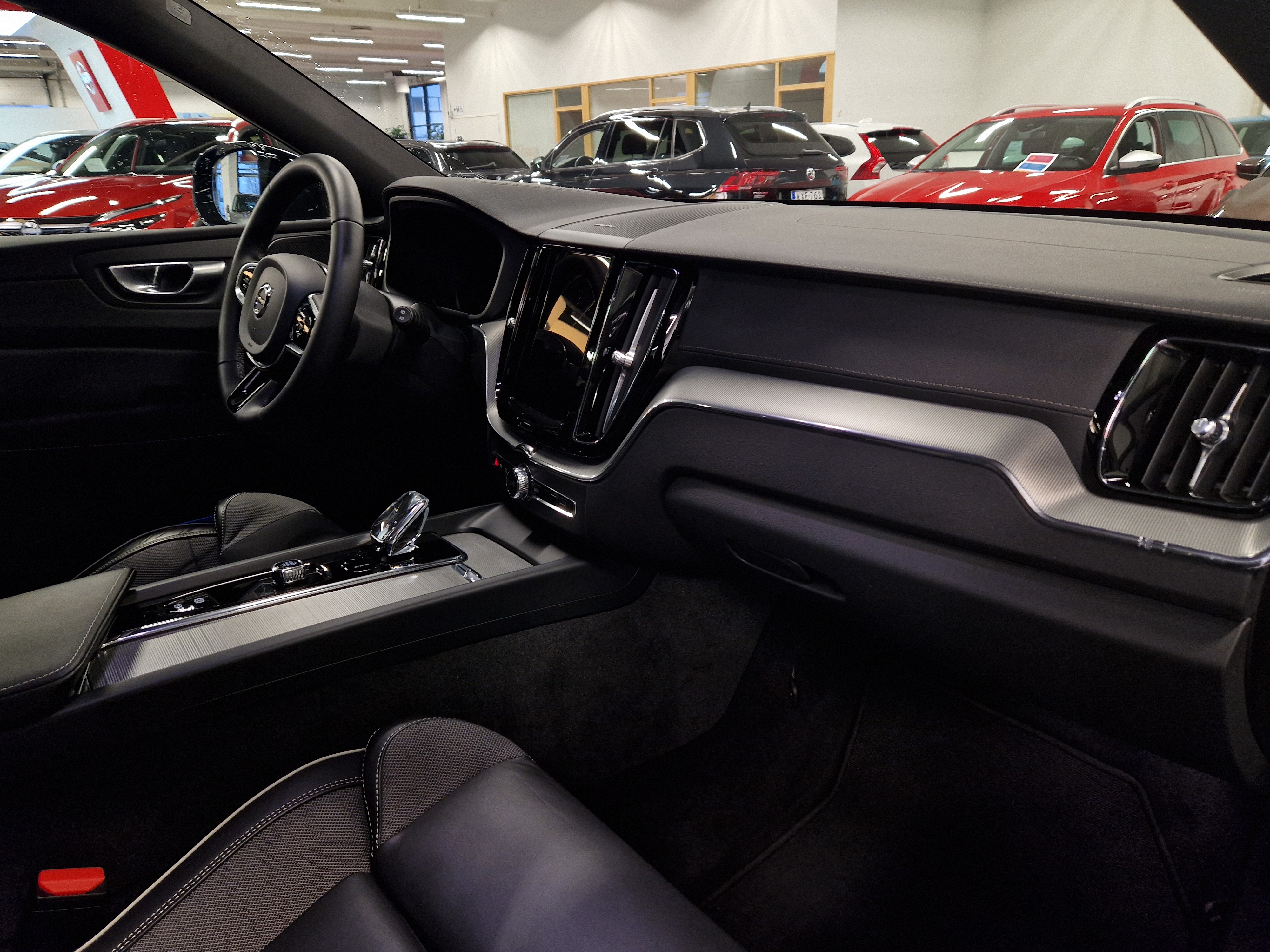 Volvo XC60 T8 AWD LONG RANGE HIGH PERFORMANCE ULTIMATE DARK.A