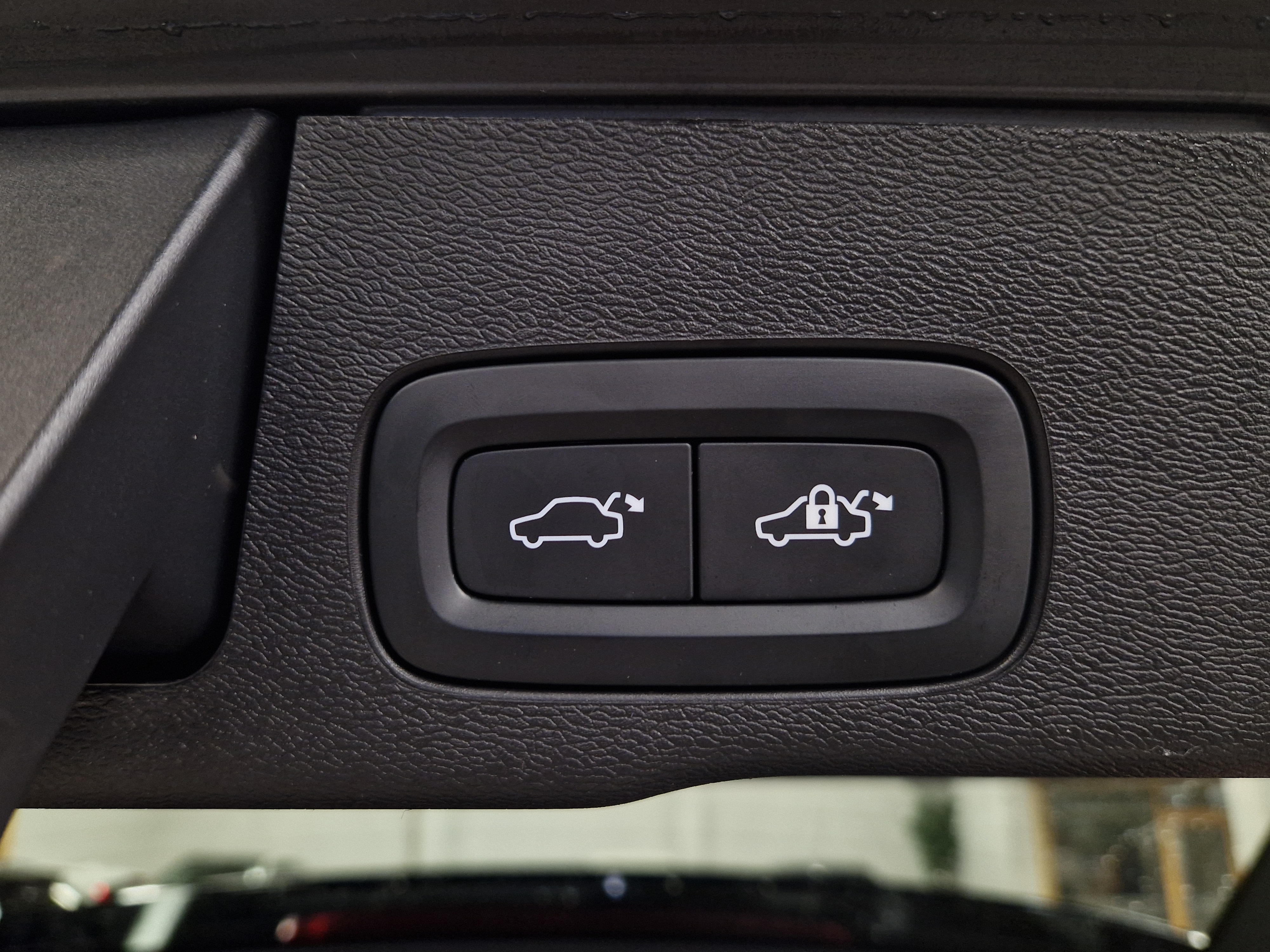 Volvo XC60 T8 AWD LONG RANGE HIGH PERFORMANCE ULTIMATE DARK.A