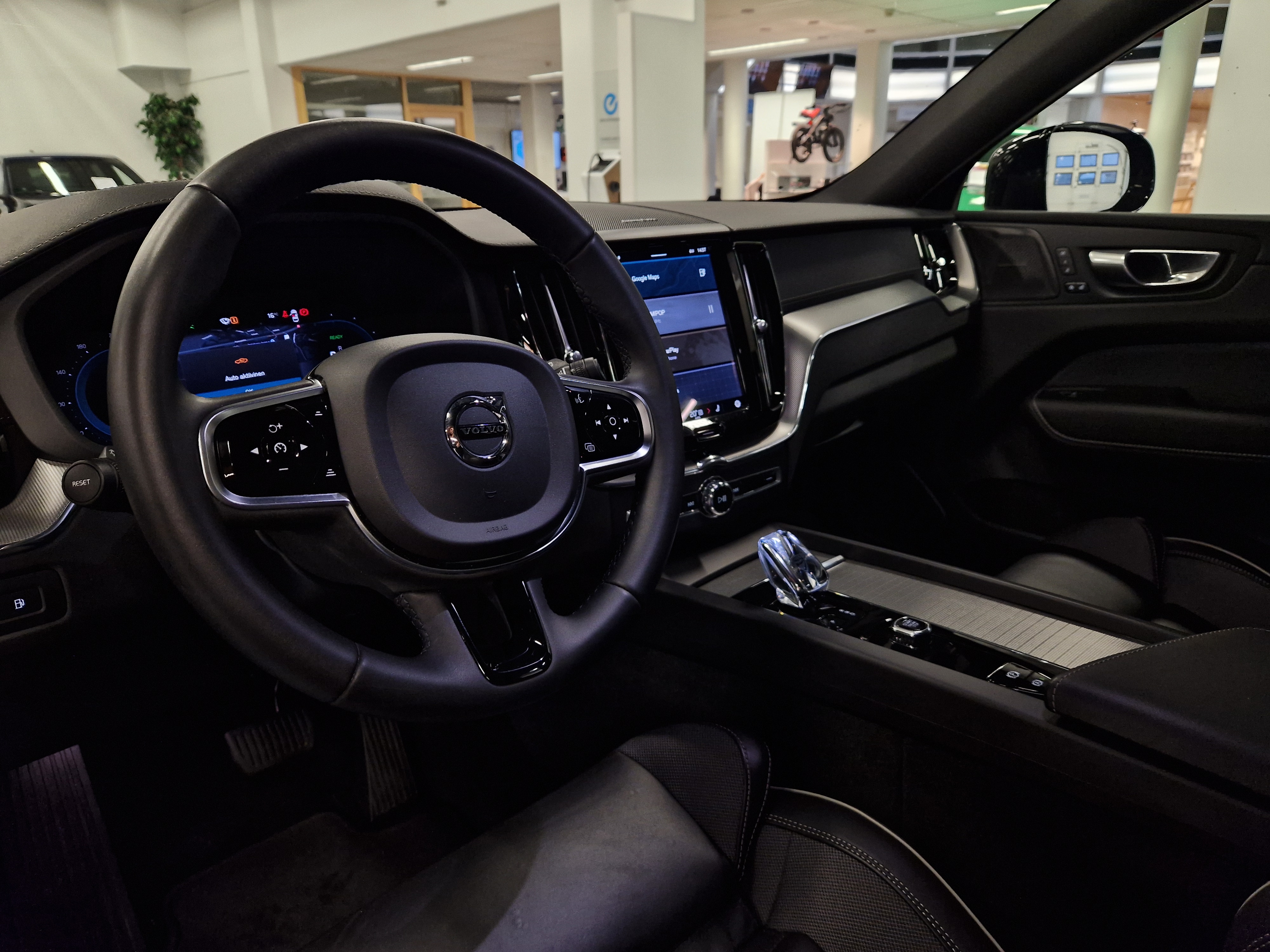 Volvo XC60 T8 AWD LONG RANGE HIGH PERFORMANCE ULTIMATE DARK.A