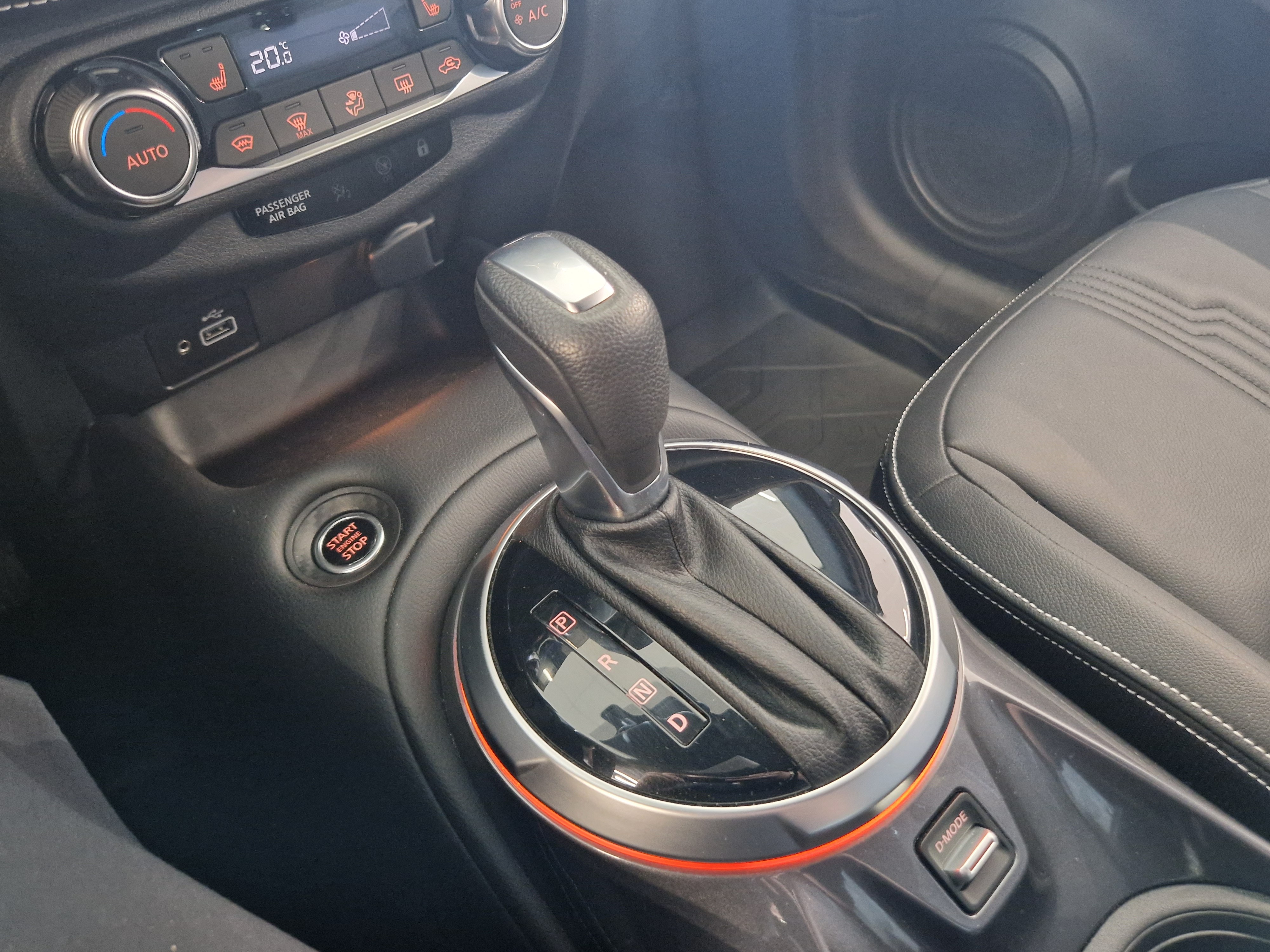 Nissan JUKE DIG-T 114HP 7DCT TEKNA 17 + NAVI + 2-TONE MY23