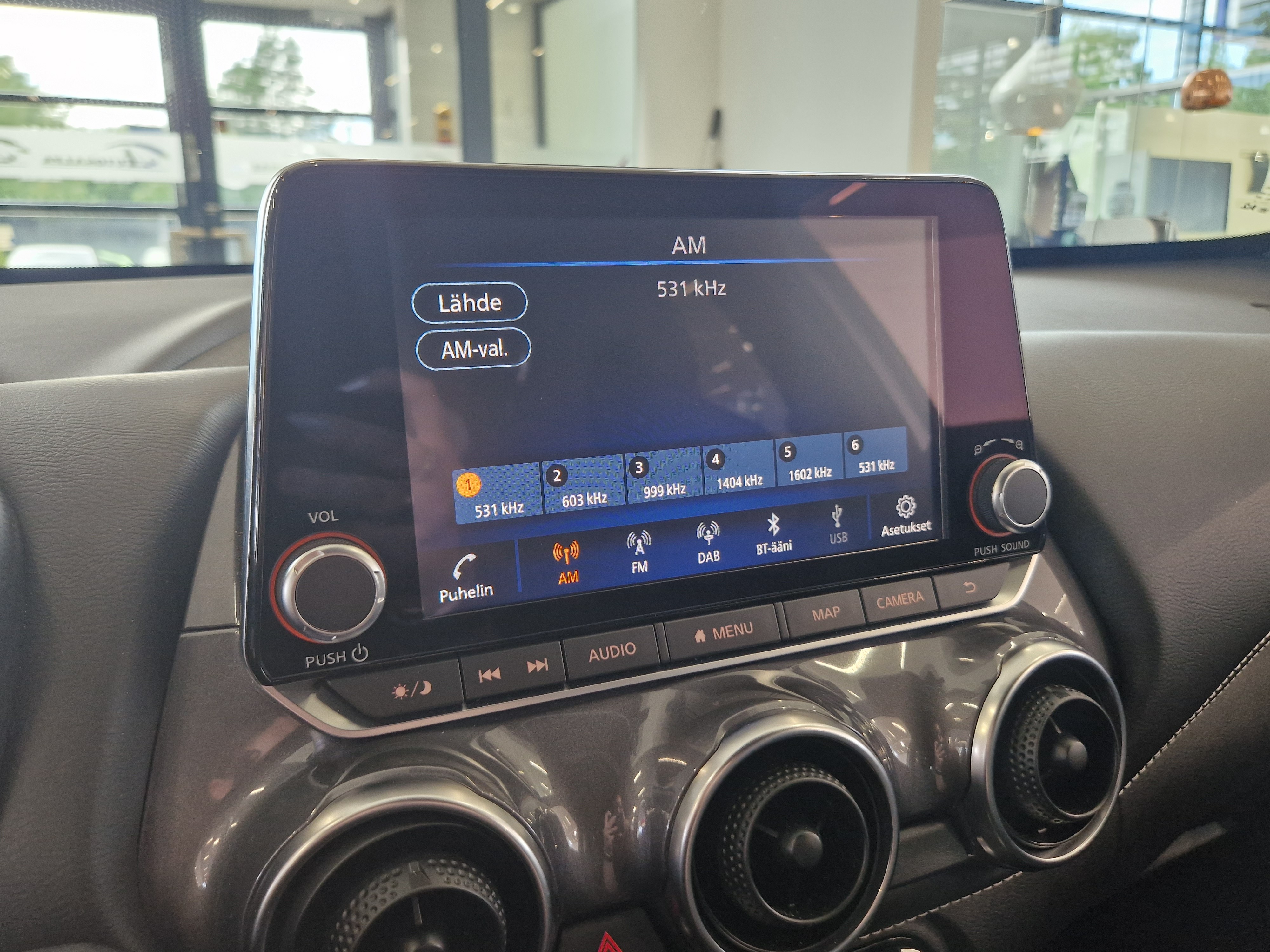 Nissan JUKE DIG-T 114HP 7DCT TEKNA 17 + NAVI + 2-TONE MY23