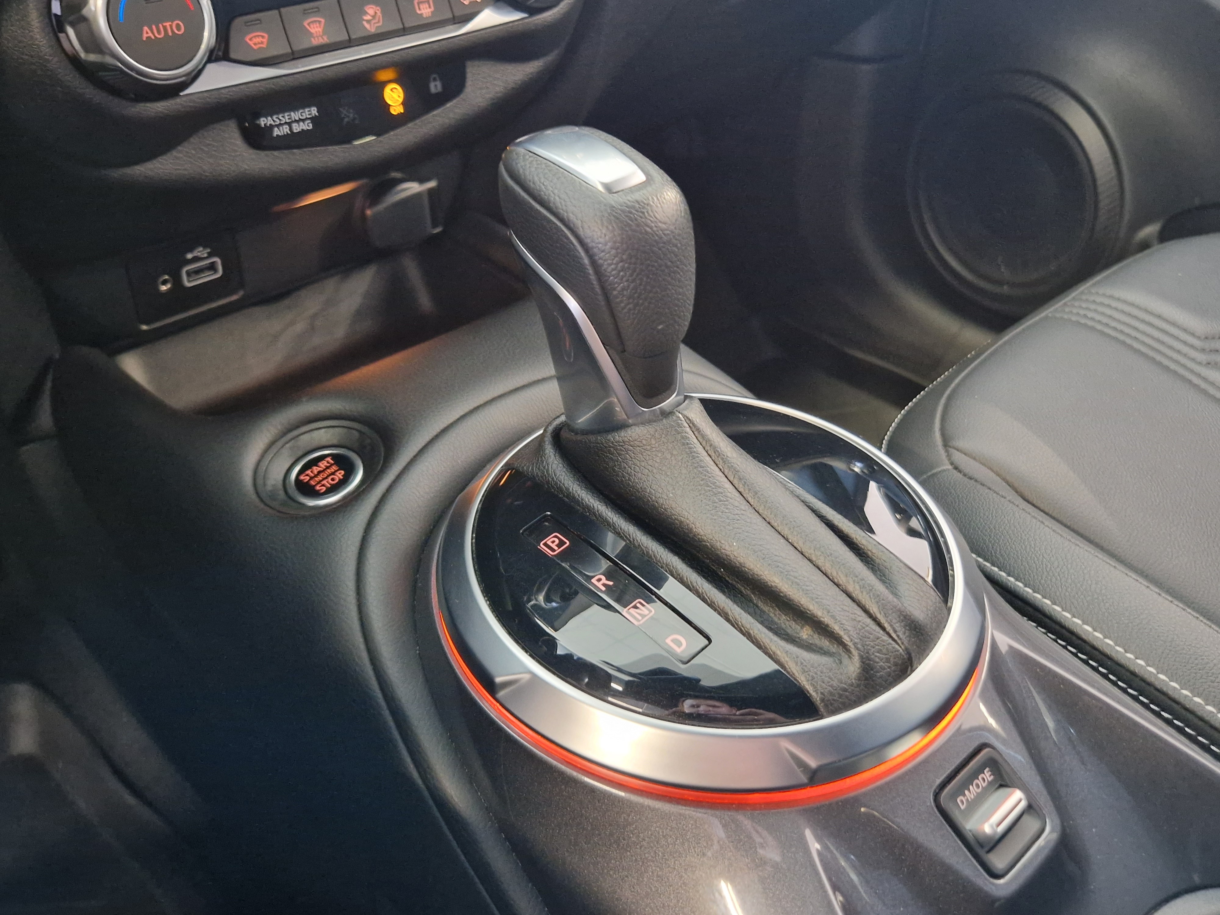 Nissan JUKE DIG-T 114HP 7DCT TEKNA 19 + NAVI + 2-TONE  HS.