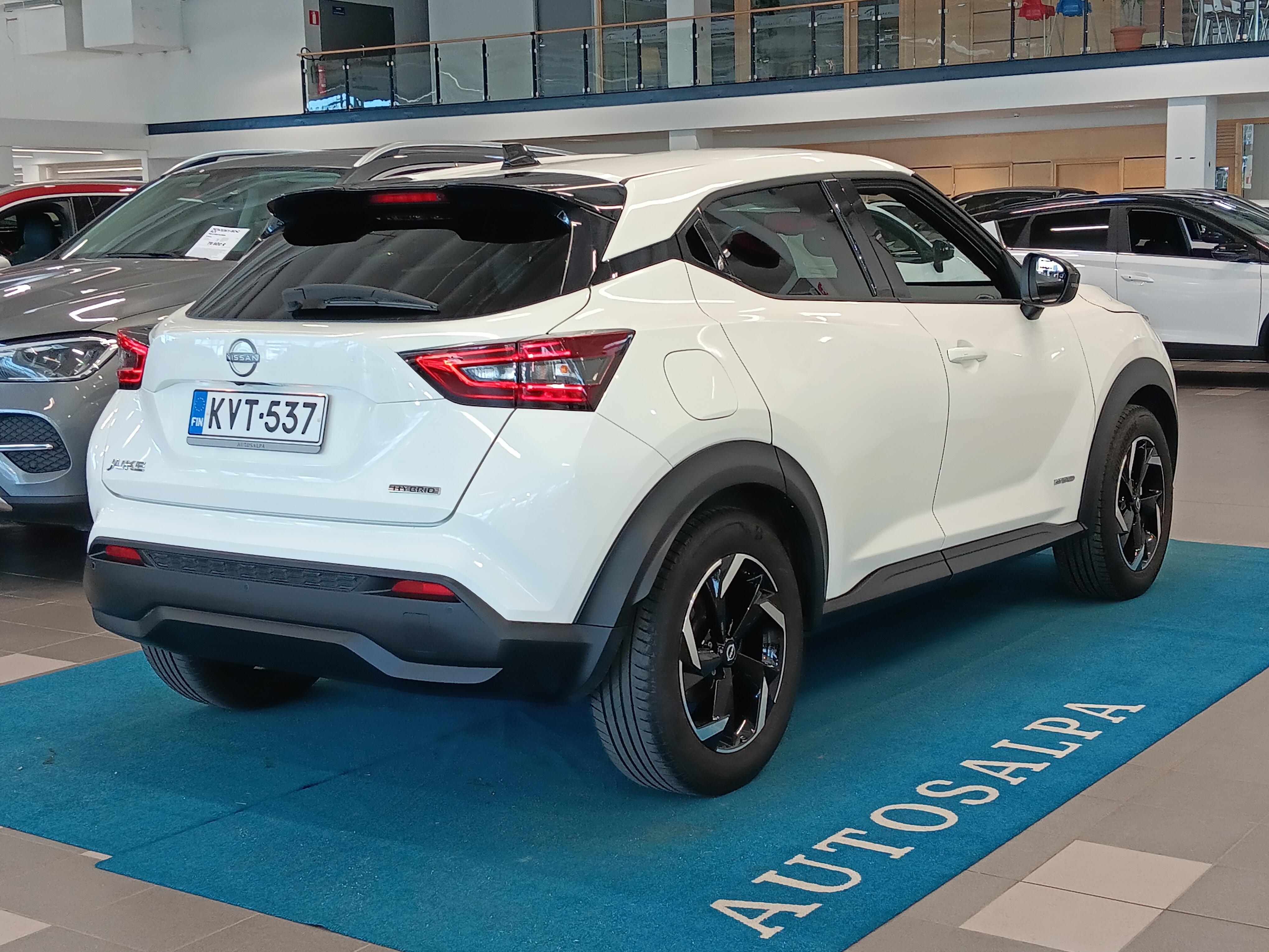 Nissan JUKE DIG-T 143HP 4AMT N-CONNECTA + NAVI HEV