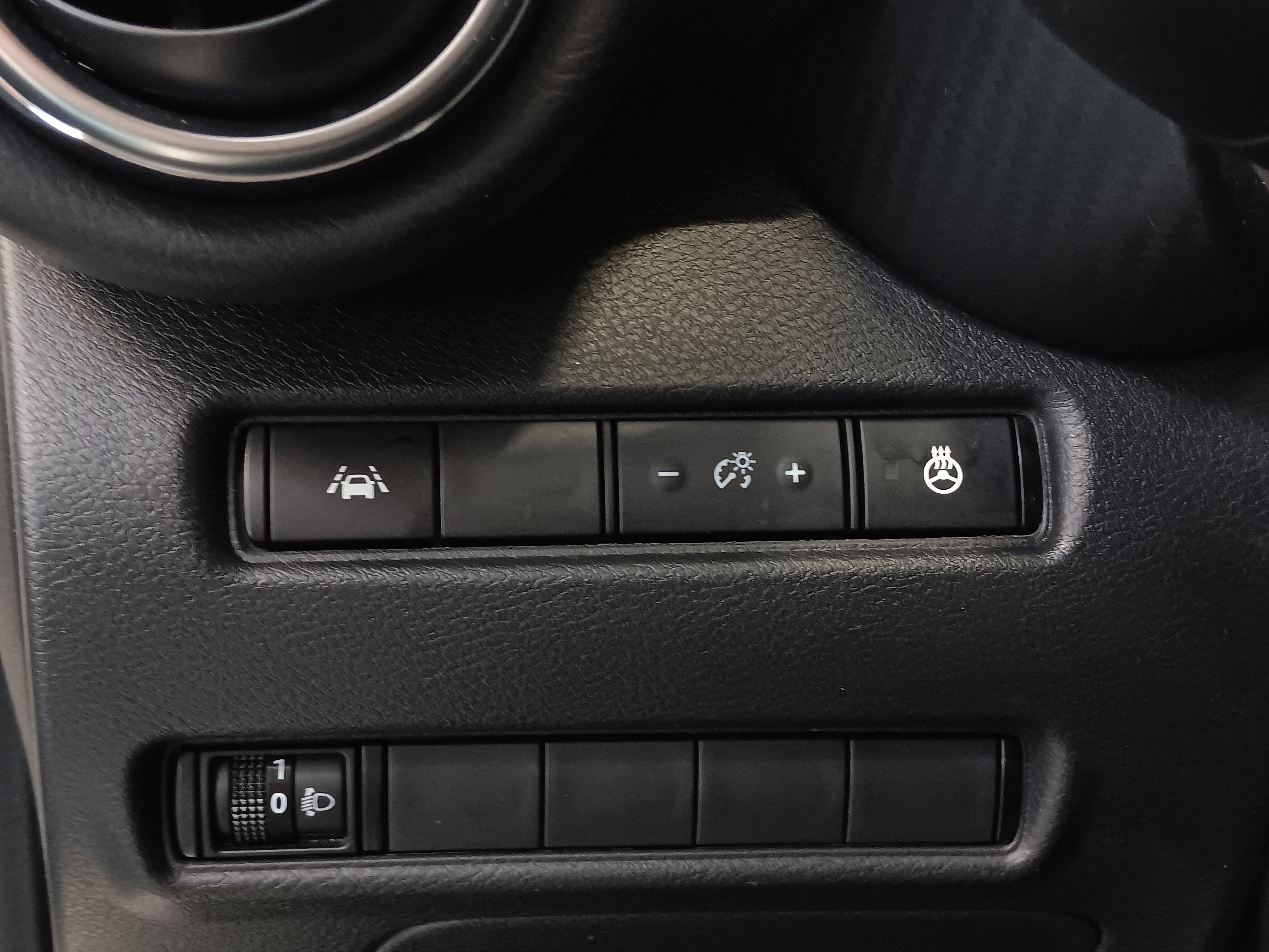 Nissan JUKE DIG-T 143HP 4AMT N-CONNECTA + NAVI HEV