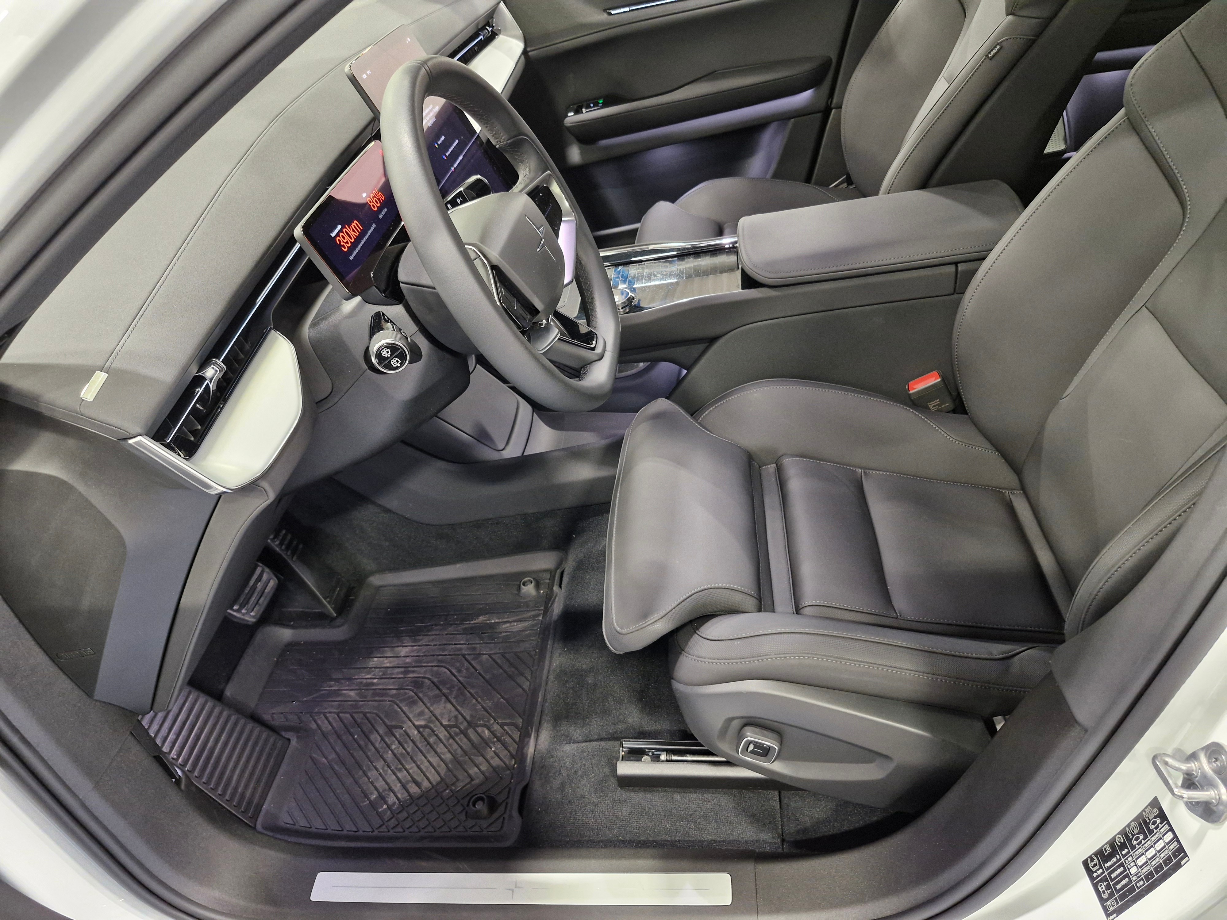 Polestar 3 LONG RANGE DUAL MOTOR 111 KWH PLUS PILOT