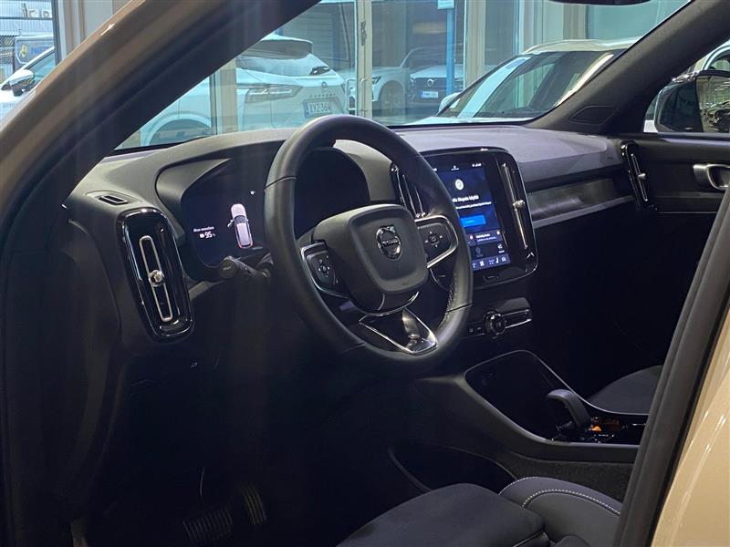 Volvo EX40 2025, kuva 7/16