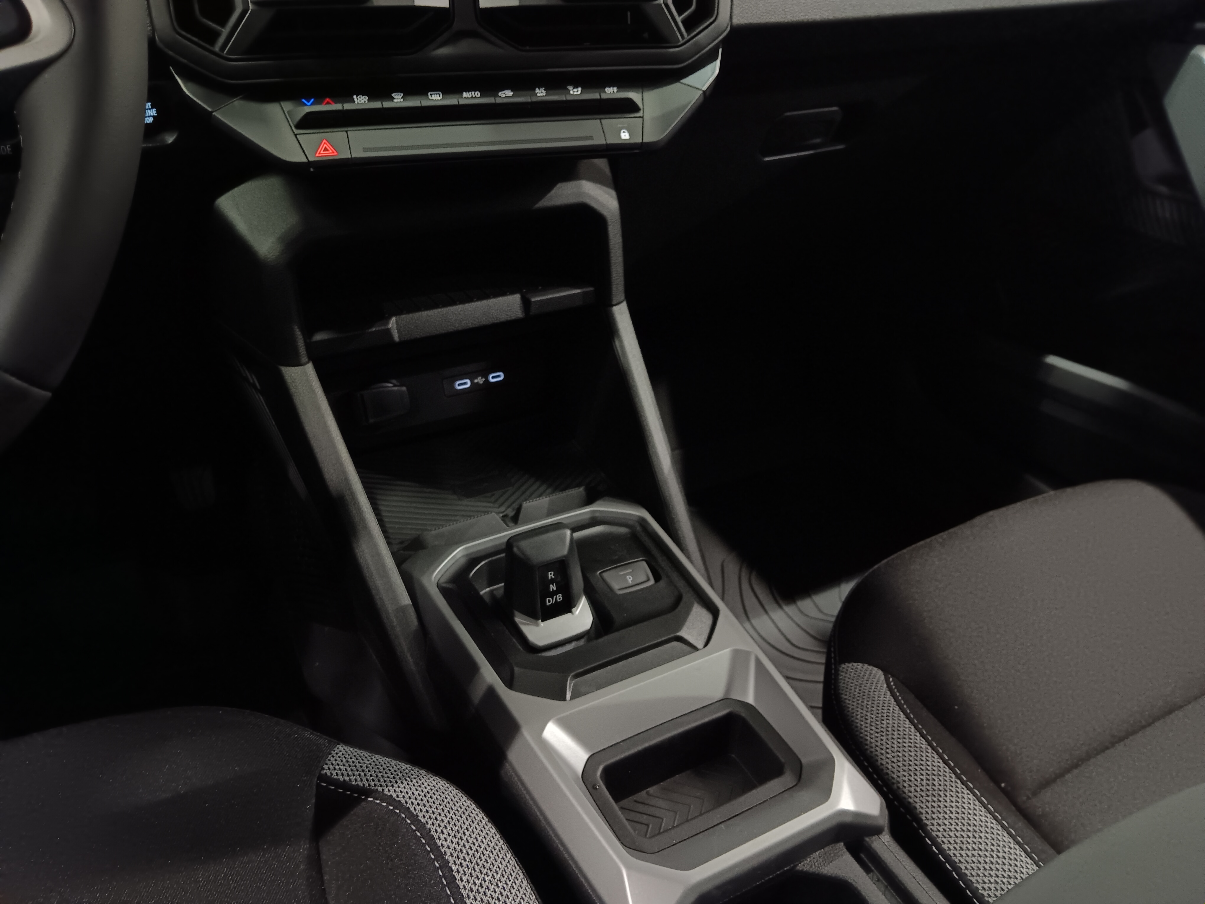 Dacia DUSTER HYBRID 155 4X2 JOURNEY